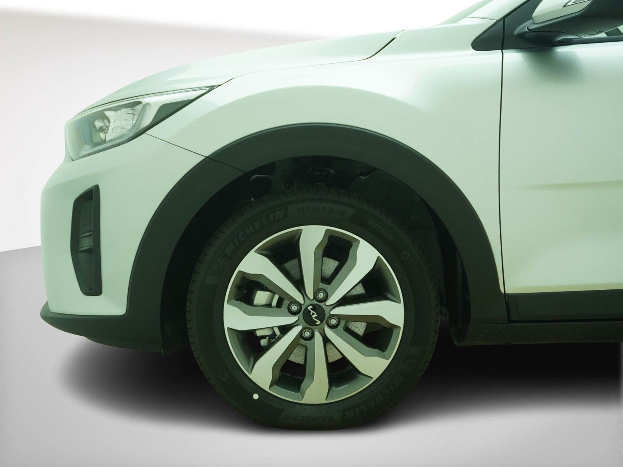 listing desktop thumbnail image 8