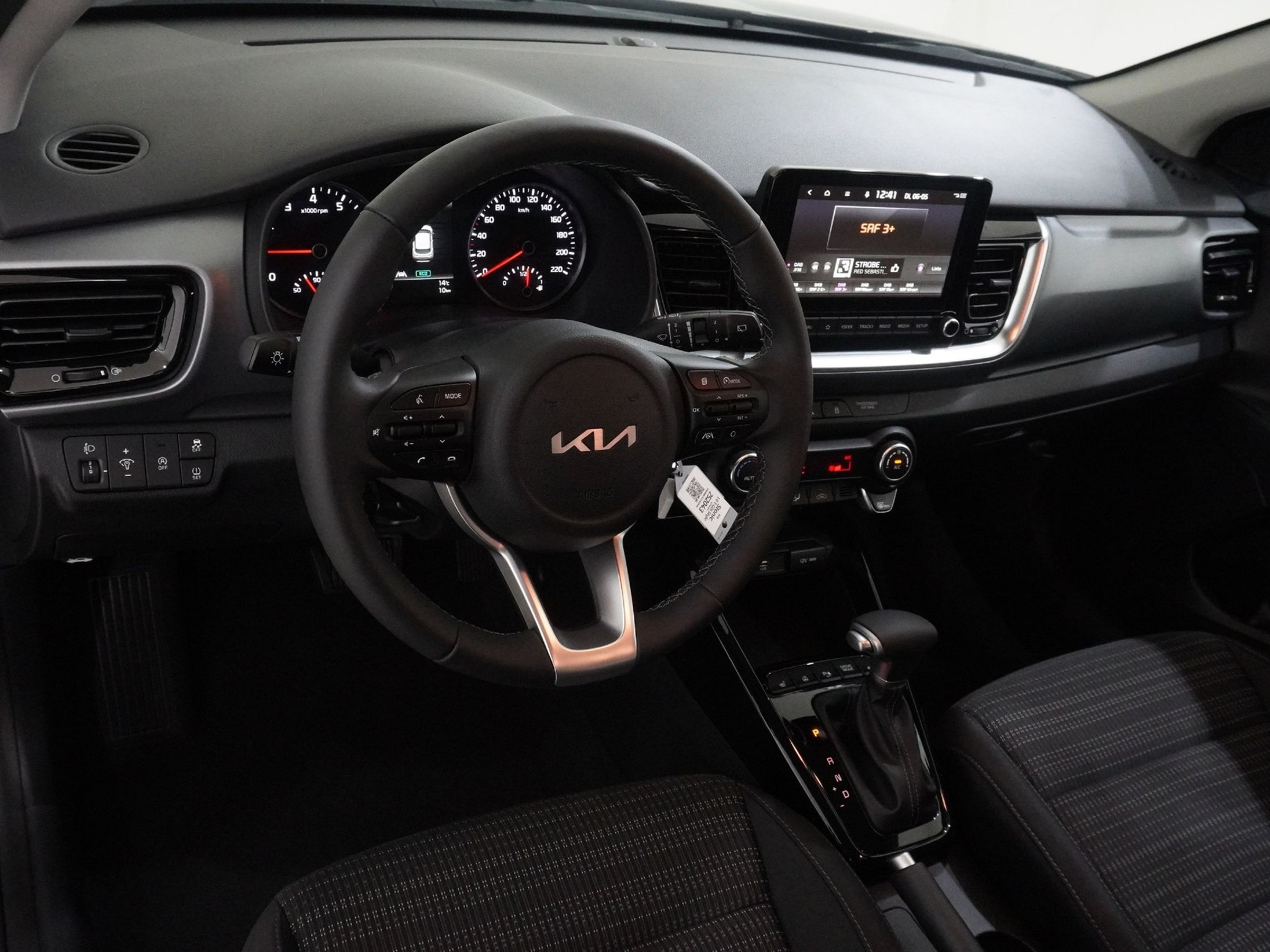 listing desktop thumbnail image 9