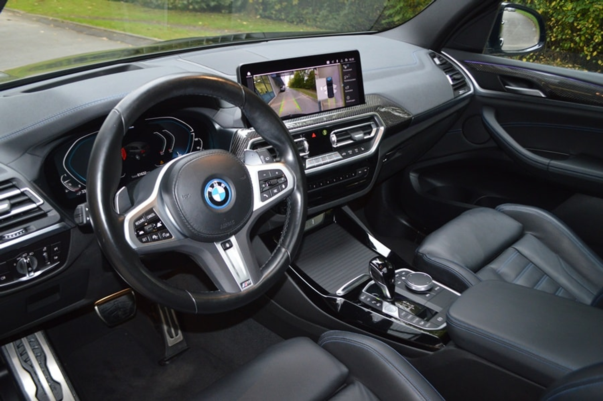 listing desktop thumbnail image 6