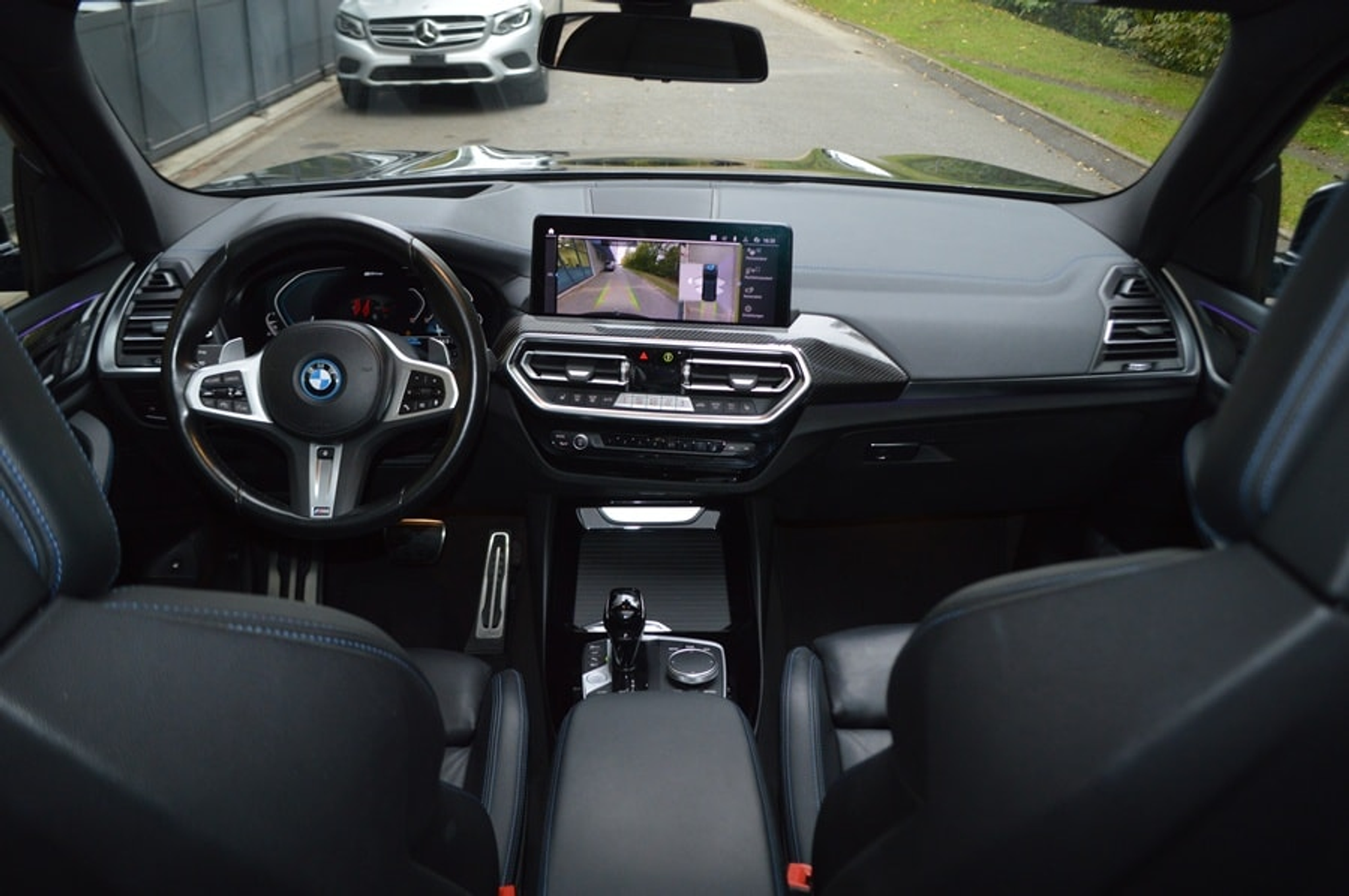 listing desktop thumbnail image 10