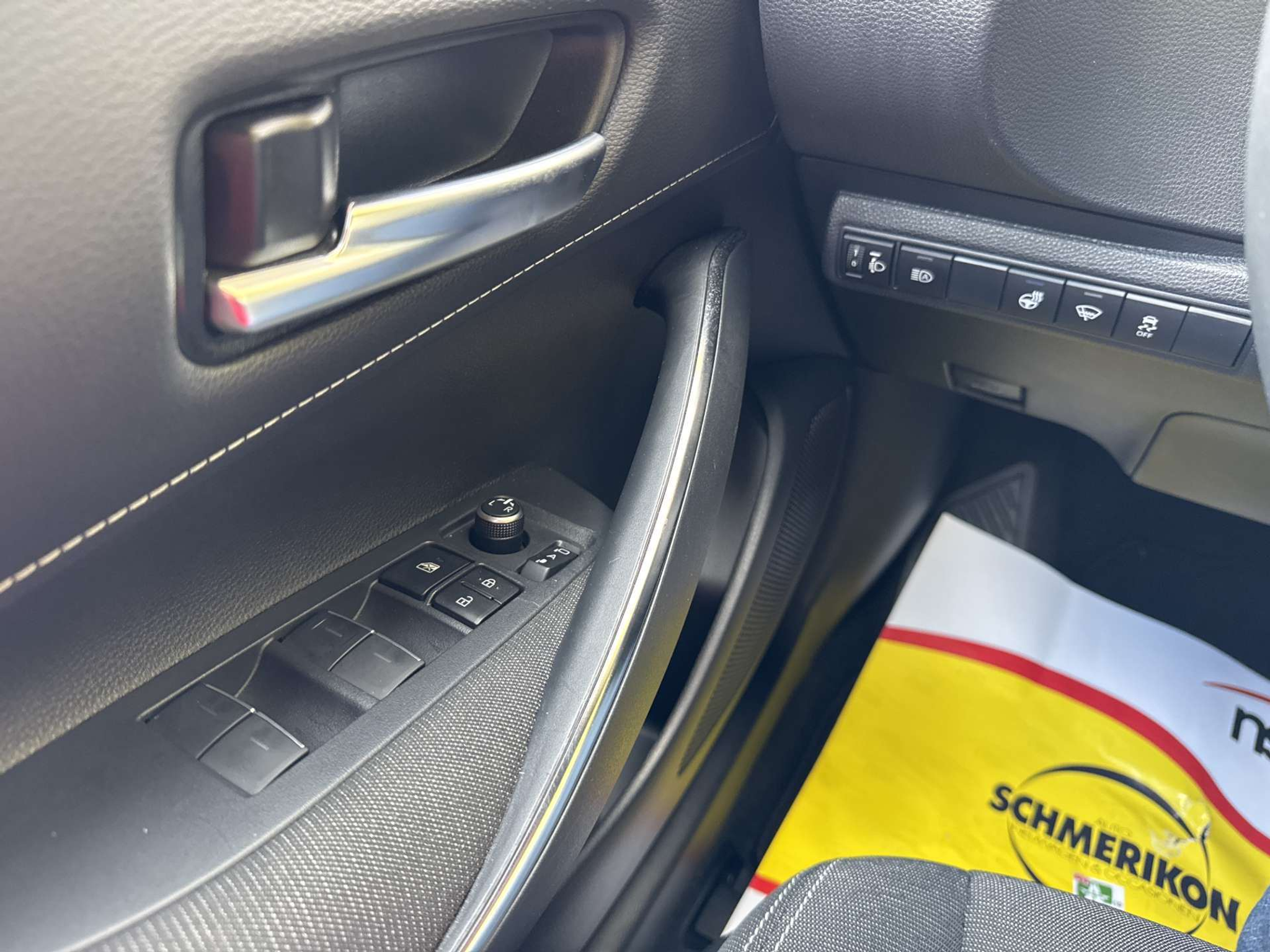 listing desktop thumbnail image 15