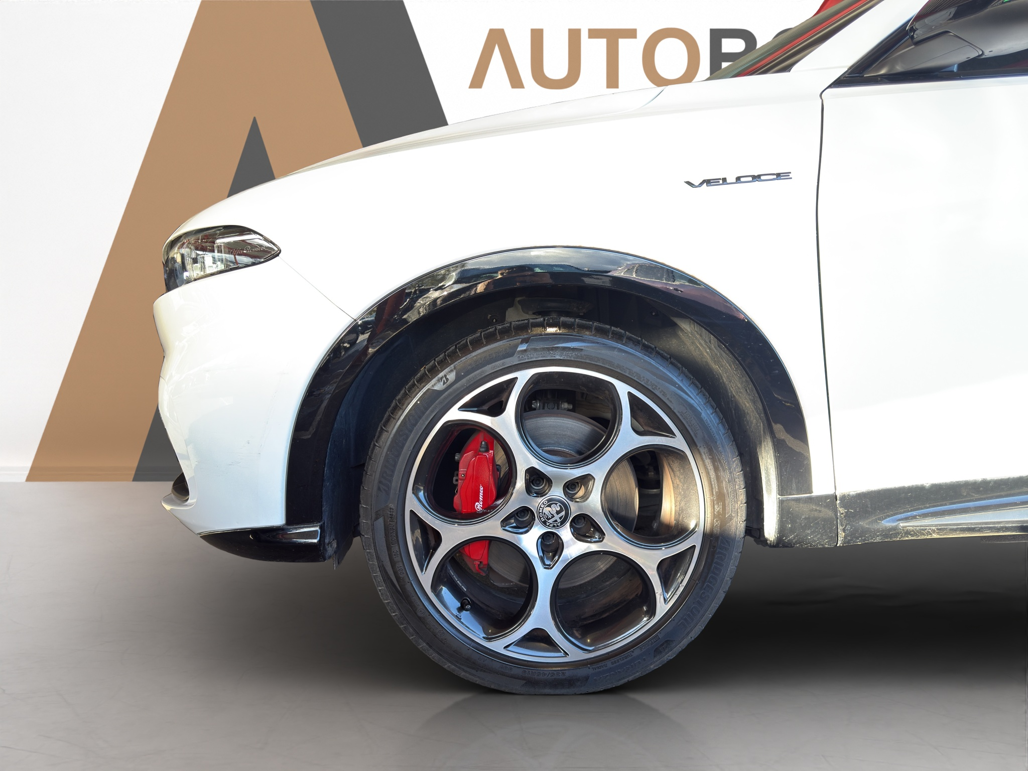 listing desktop thumbnail image 18