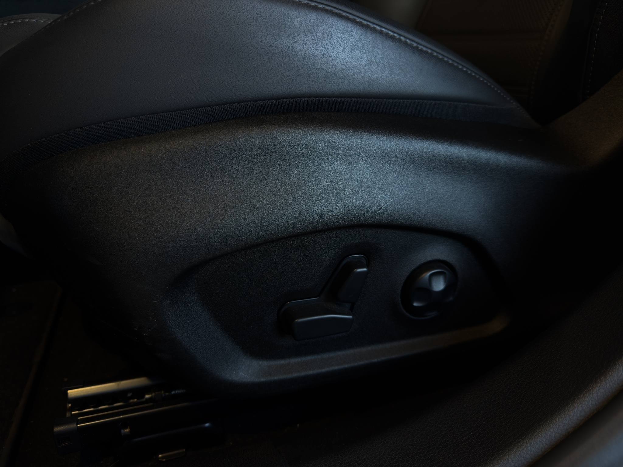 listing desktop thumbnail image 22