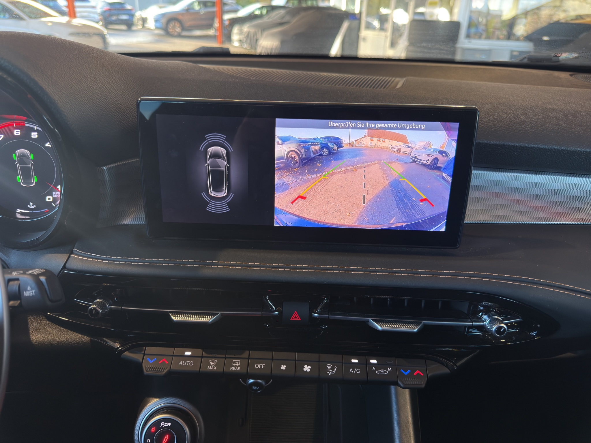 listing desktop thumbnail image 25