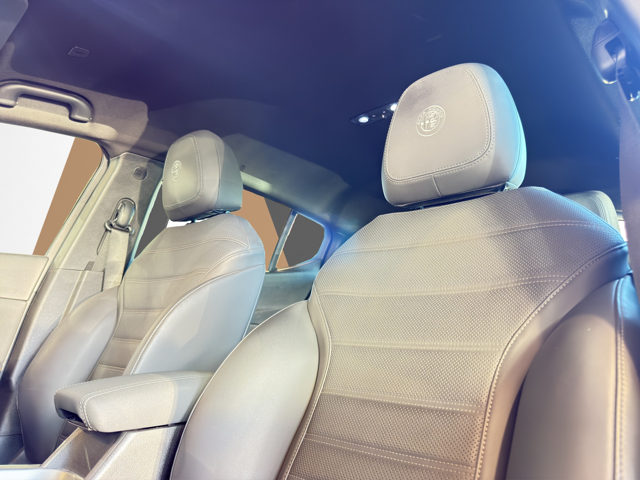 listing desktop thumbnail image 19