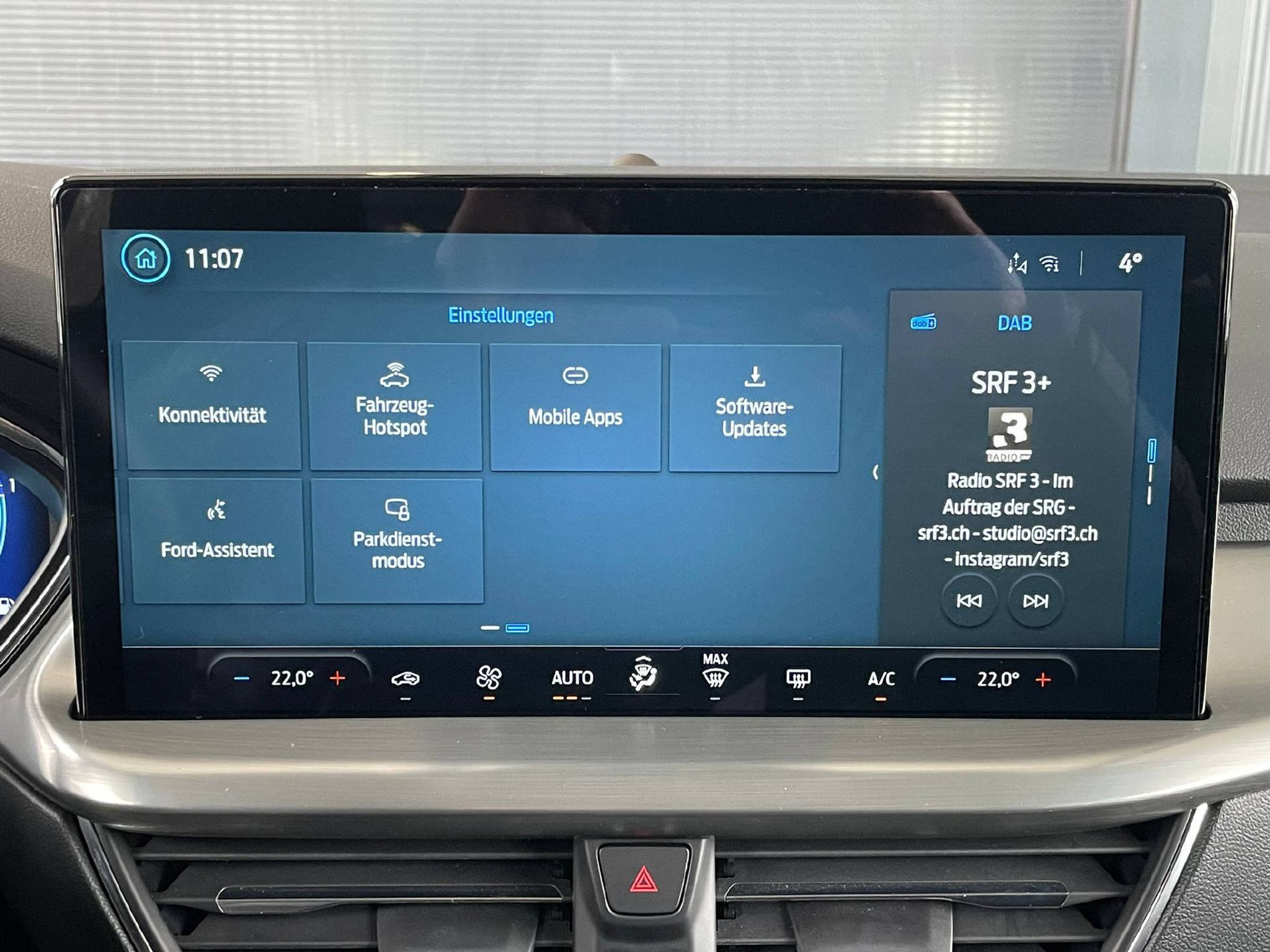 listing desktop thumbnail image 13