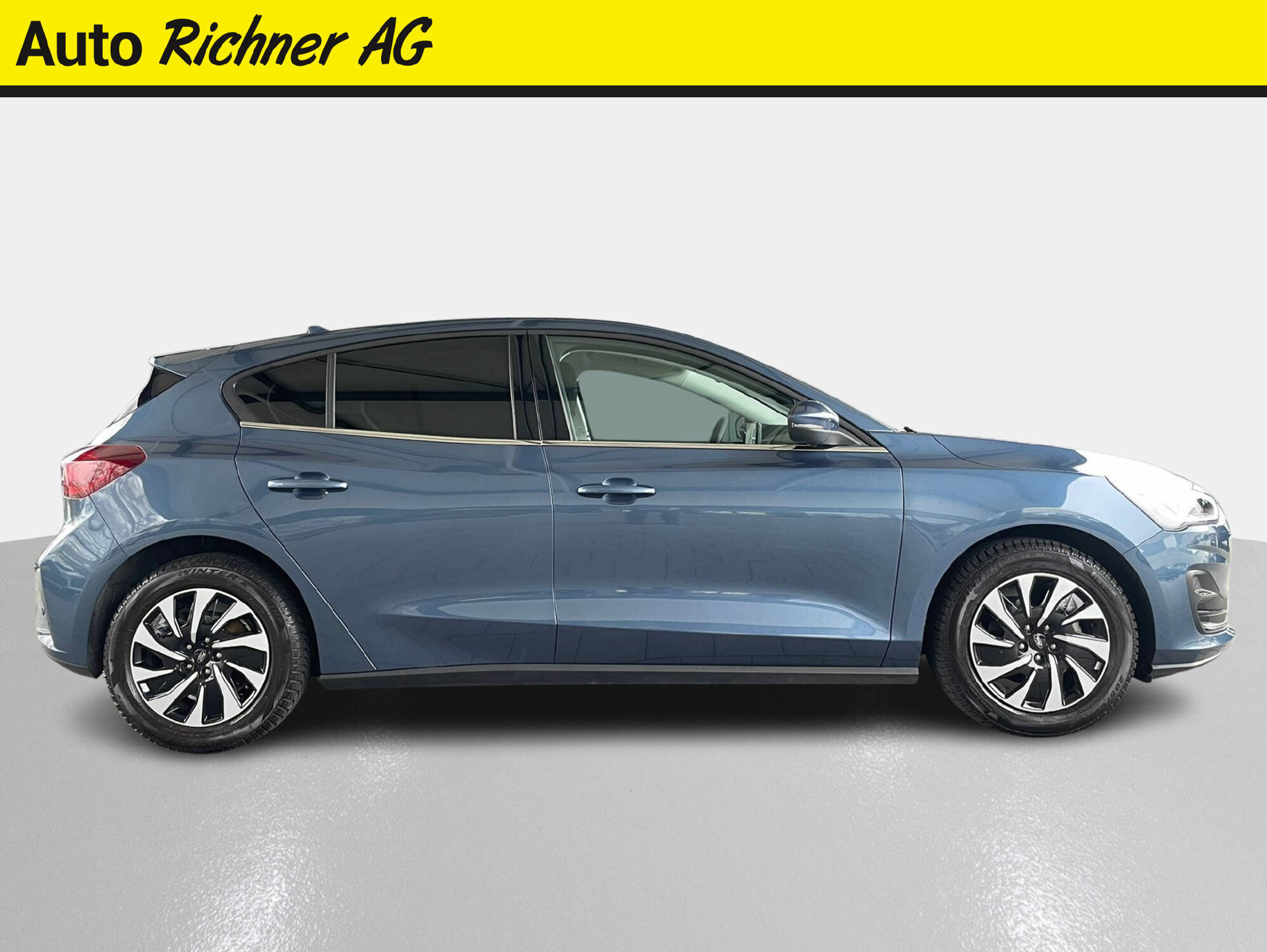 listing desktop thumbnail image 2