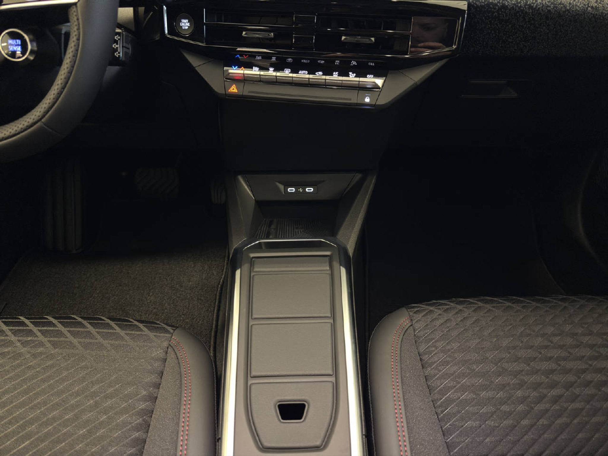 listing desktop thumbnail image 8