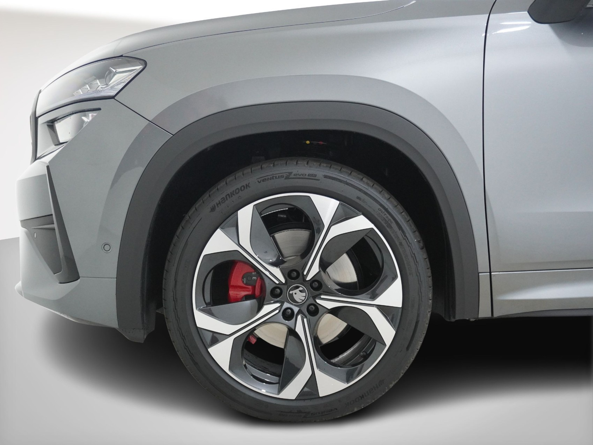 listing desktop thumbnail image 10