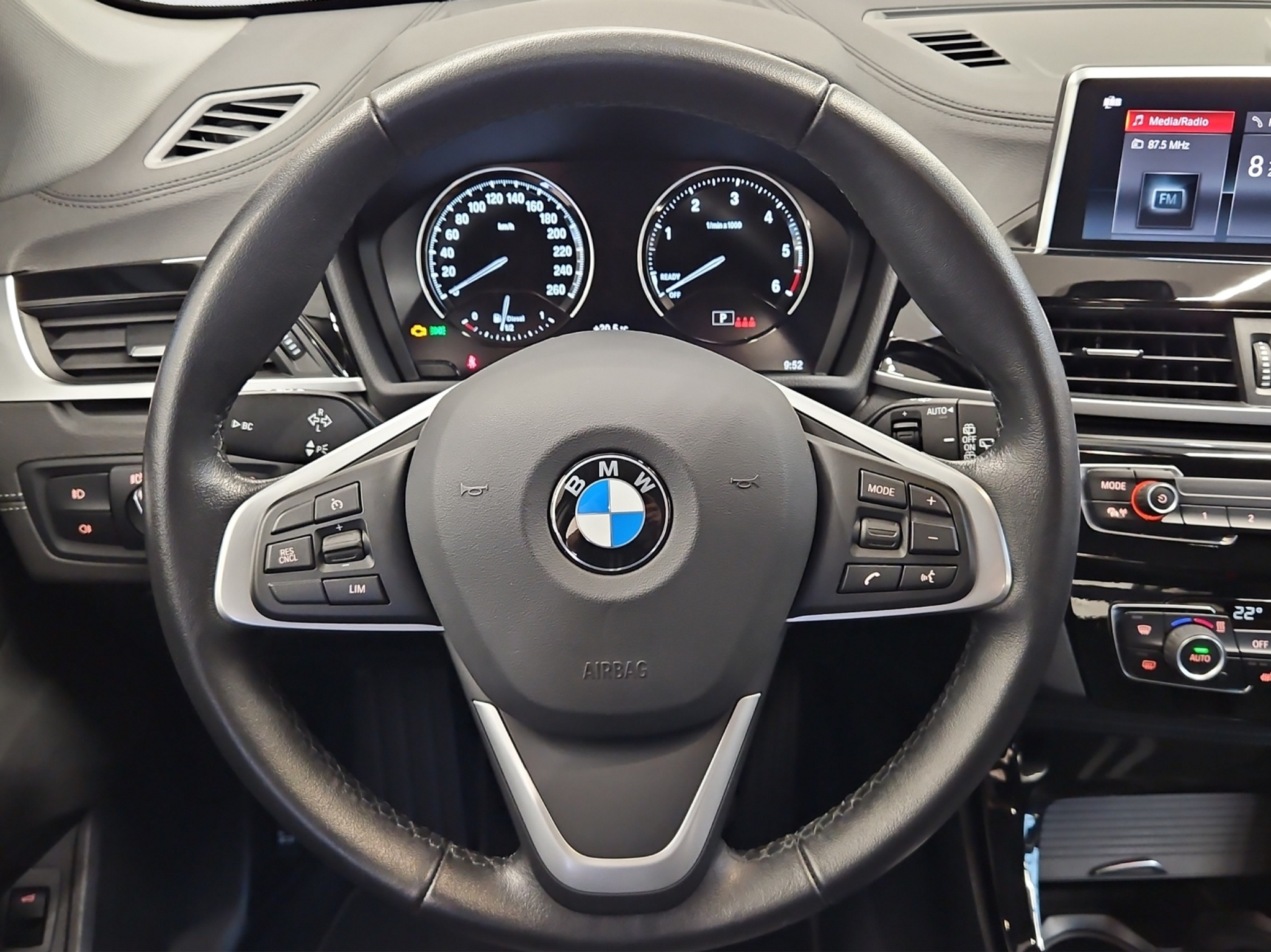 listing desktop thumbnail image 11