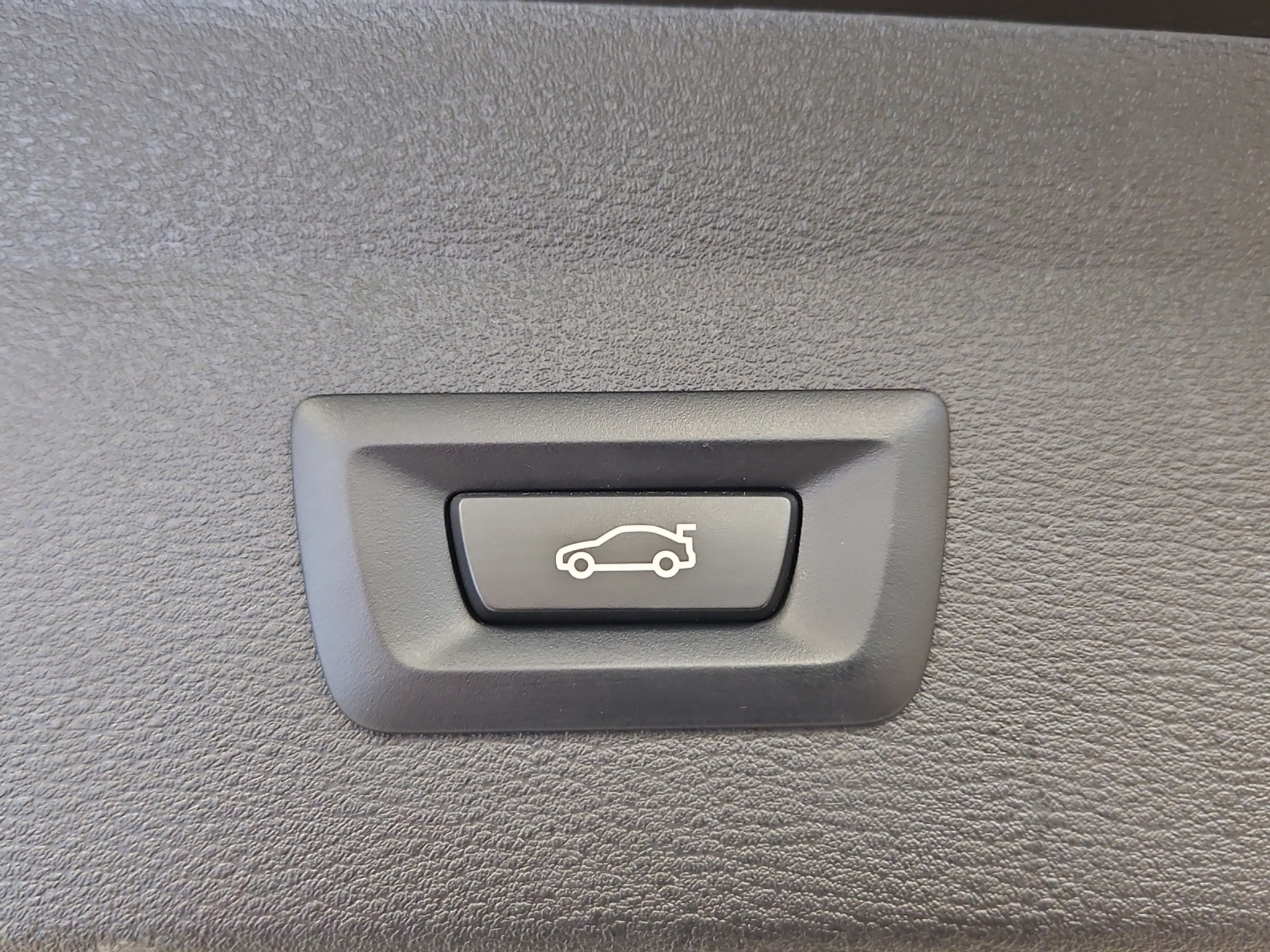 listing desktop thumbnail image 15