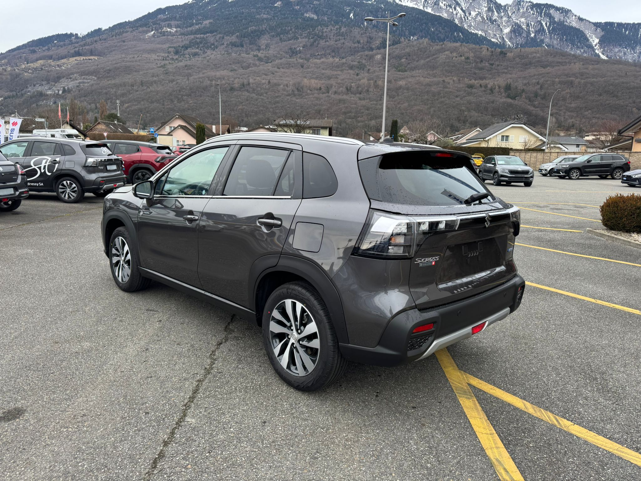 listing desktop thumbnail image 2