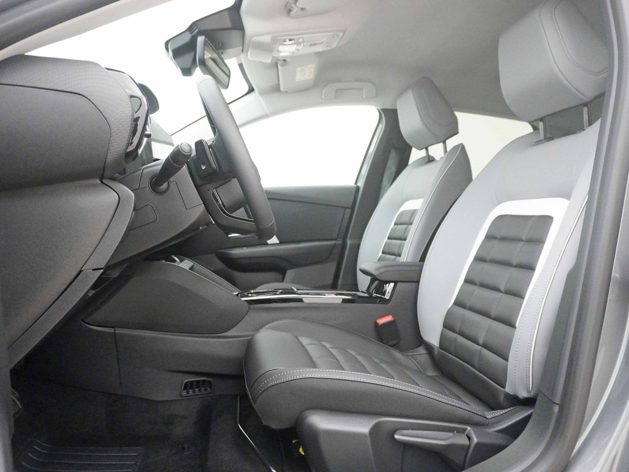 listing desktop thumbnail image 6