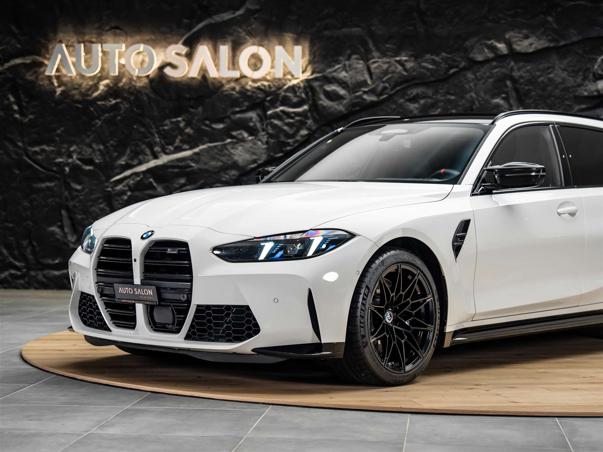 listing desktop thumbnail image 16