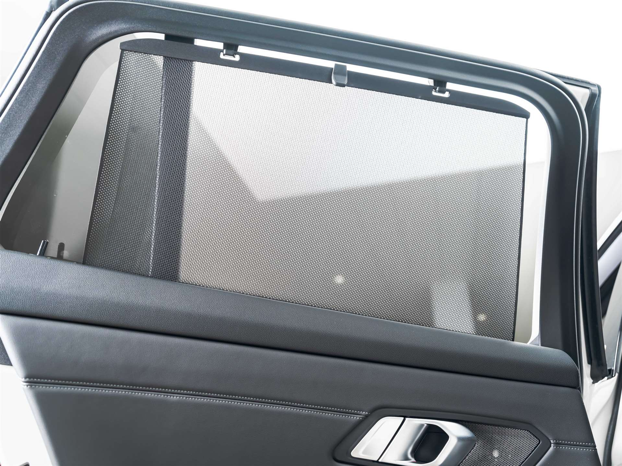 listing desktop thumbnail image 27