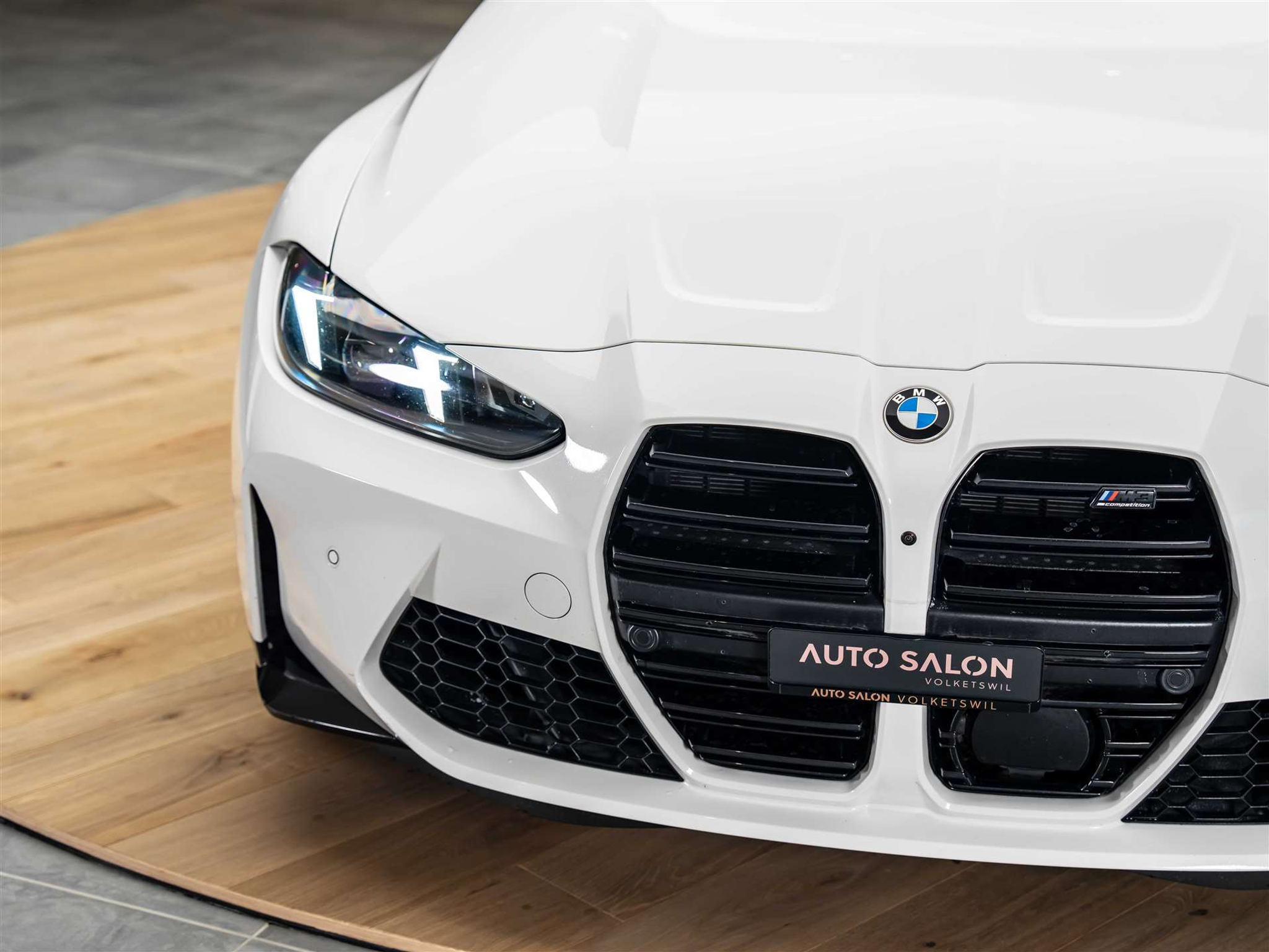 listing desktop thumbnail image 22