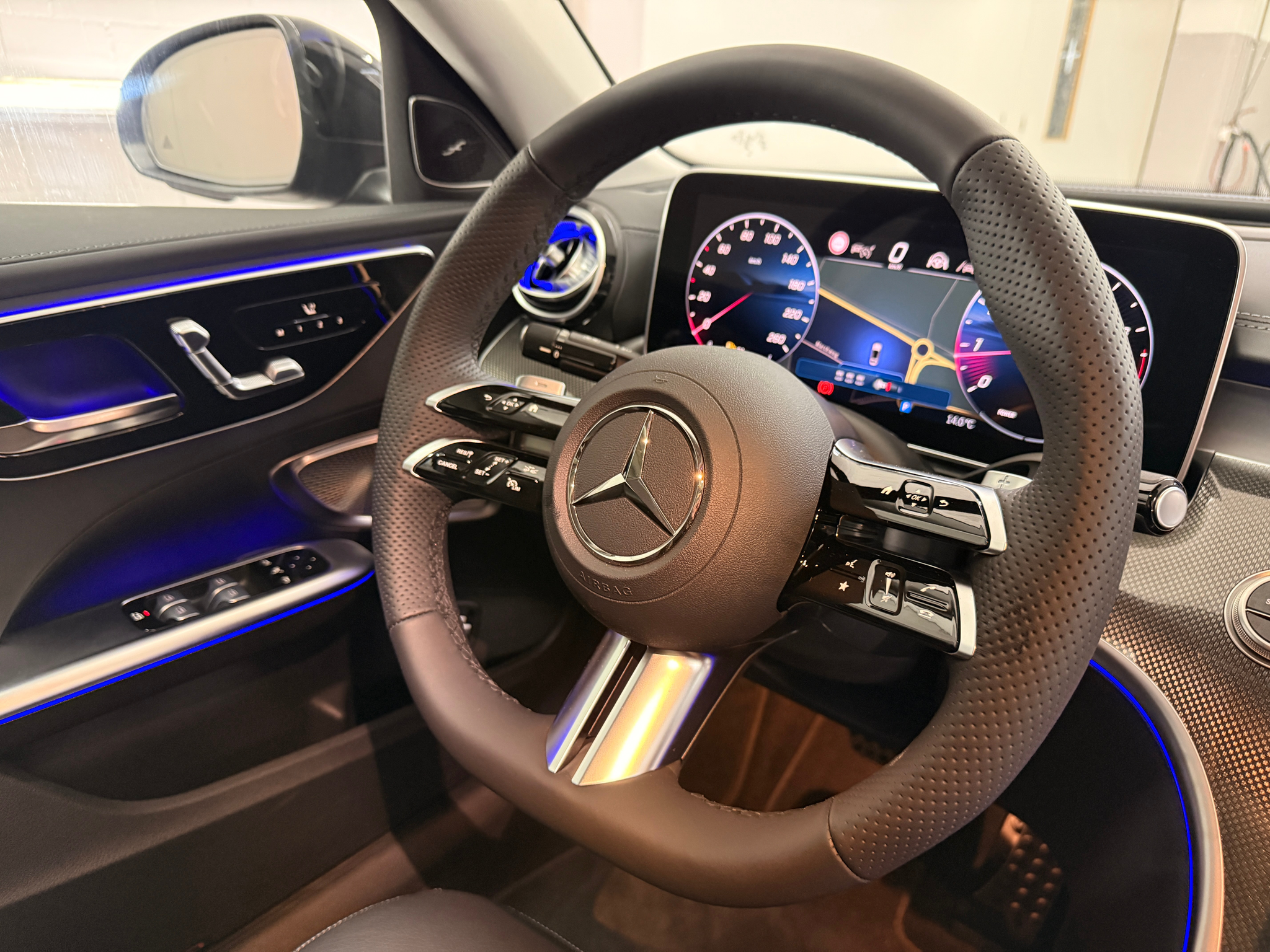 listing desktop thumbnail image 13