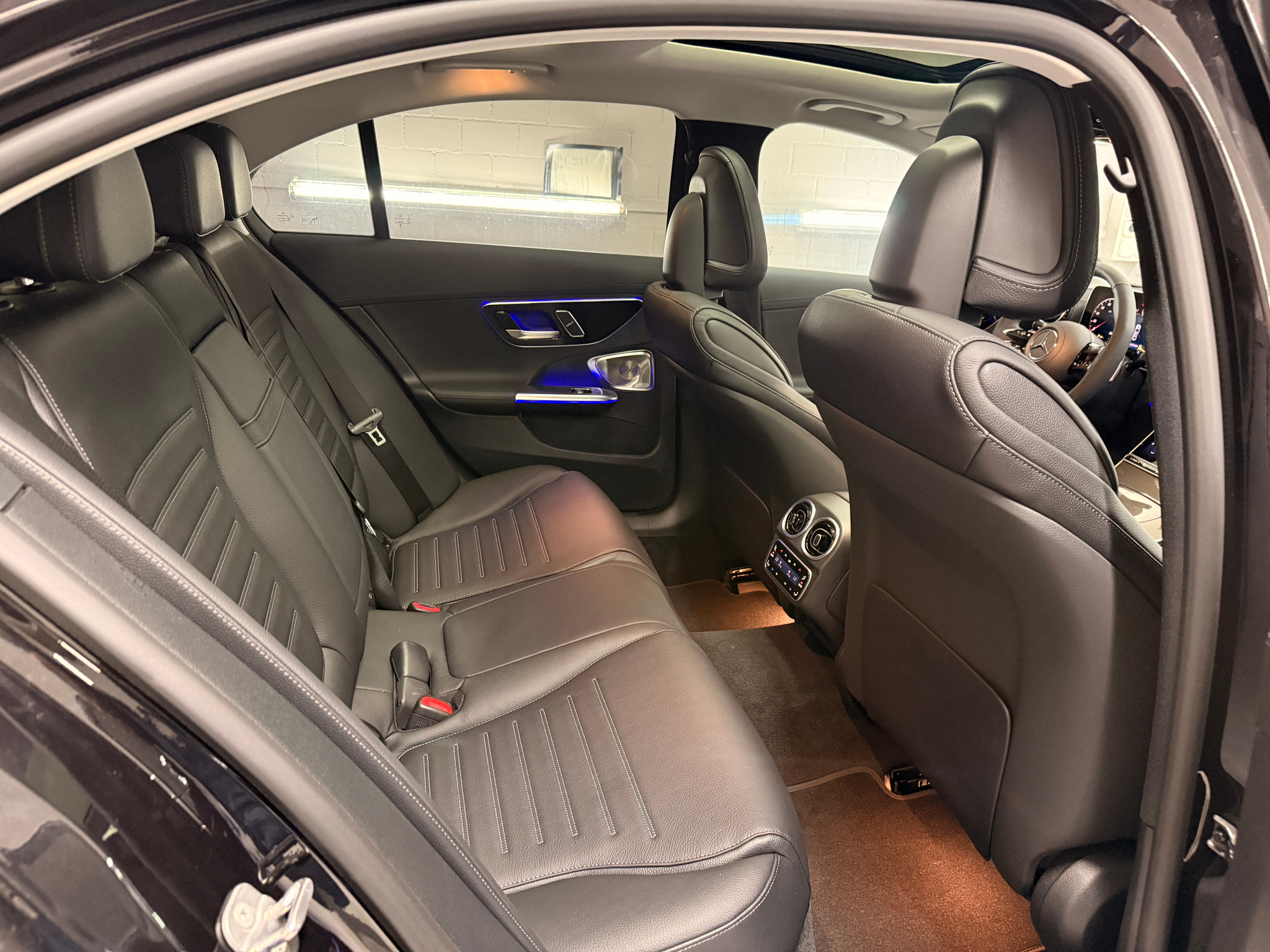 listing desktop thumbnail image 6