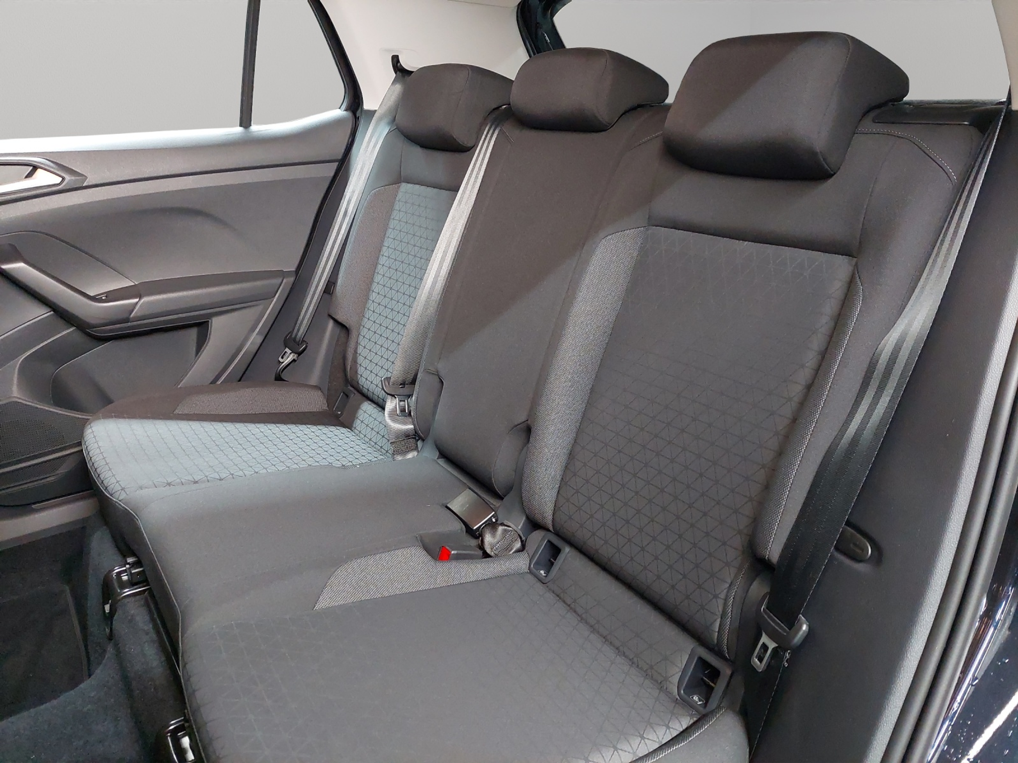 listing desktop thumbnail image 7