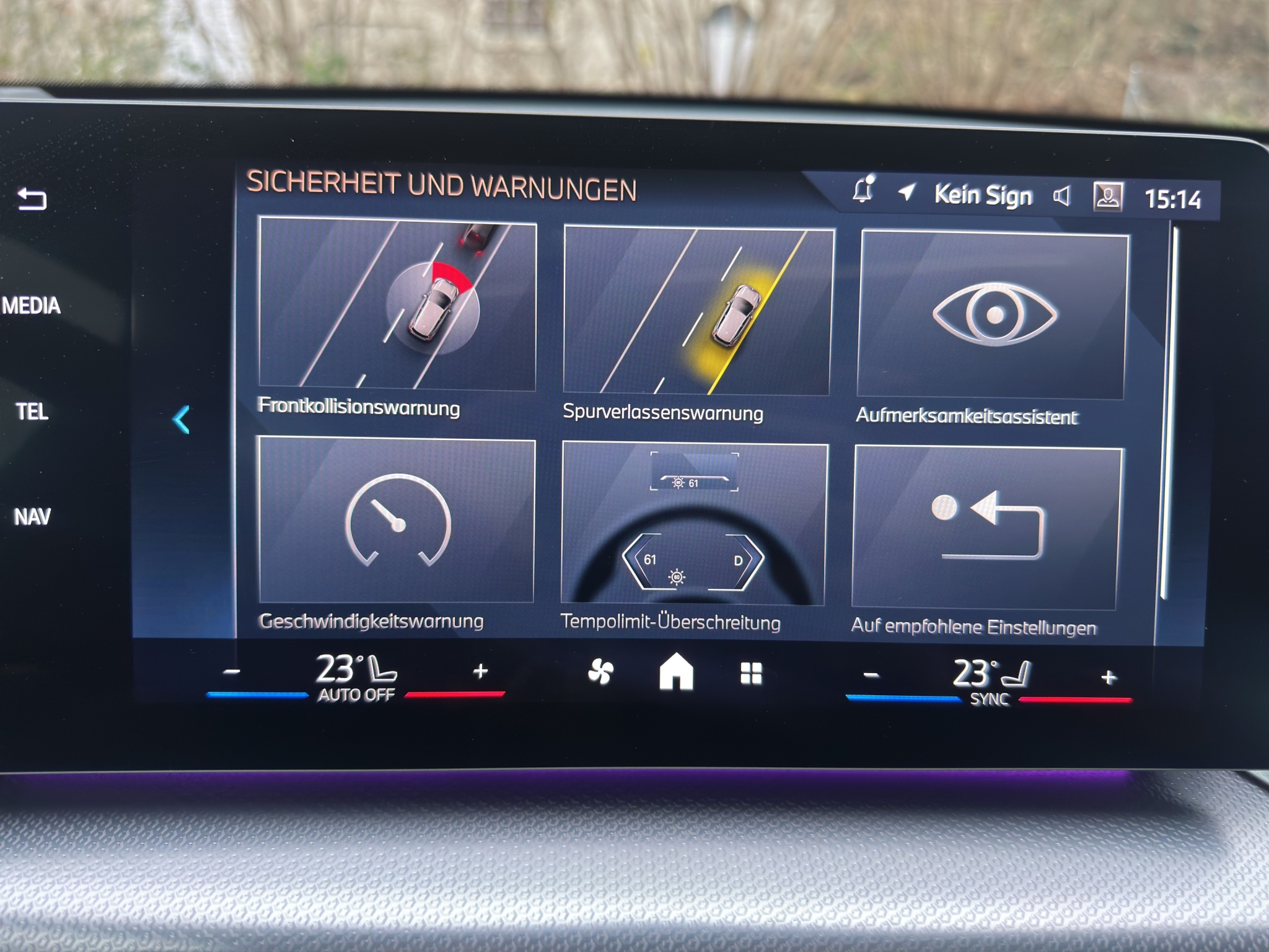 listing desktop thumbnail image 19