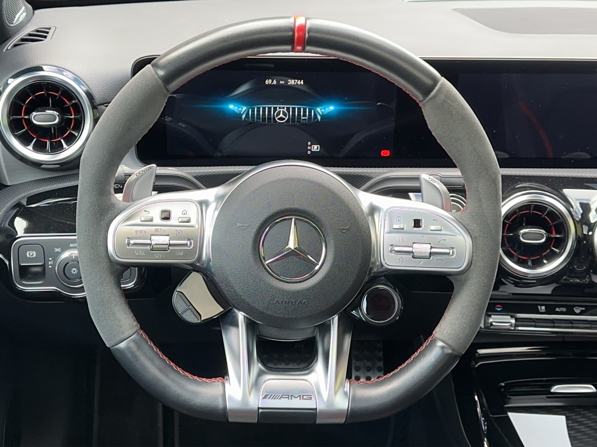 listing desktop thumbnail image 18