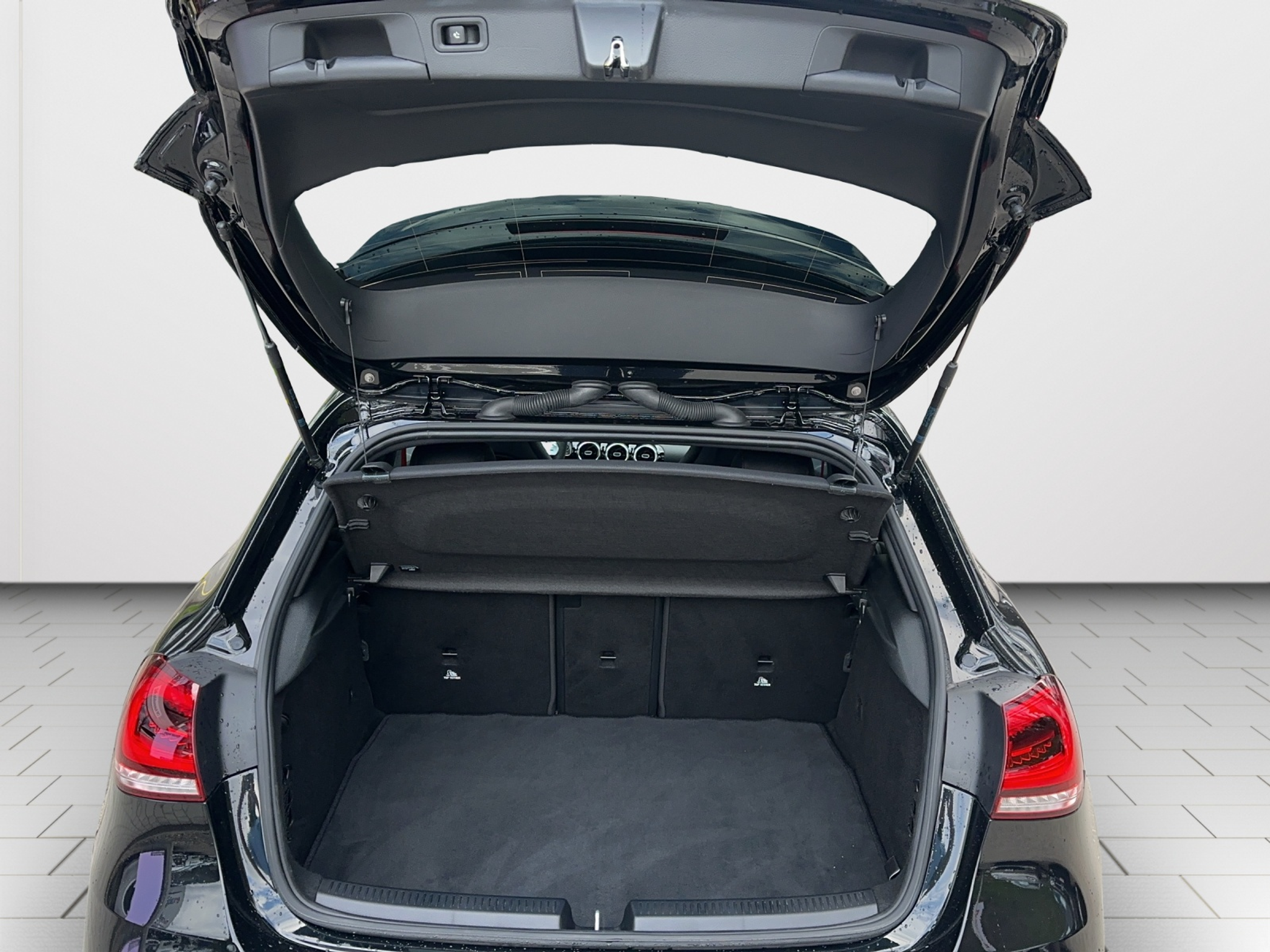 listing desktop thumbnail image 5