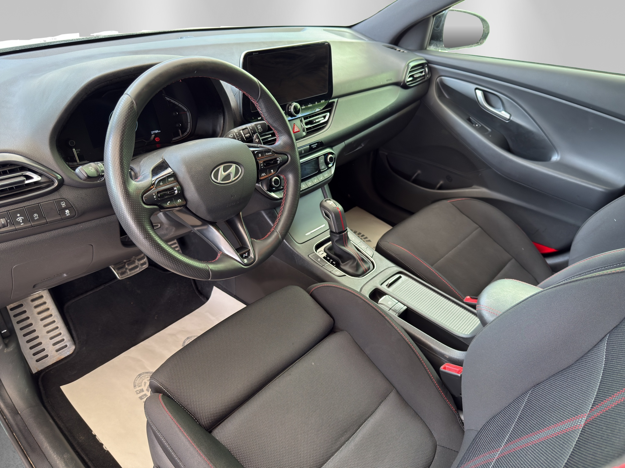 listing desktop thumbnail image 7