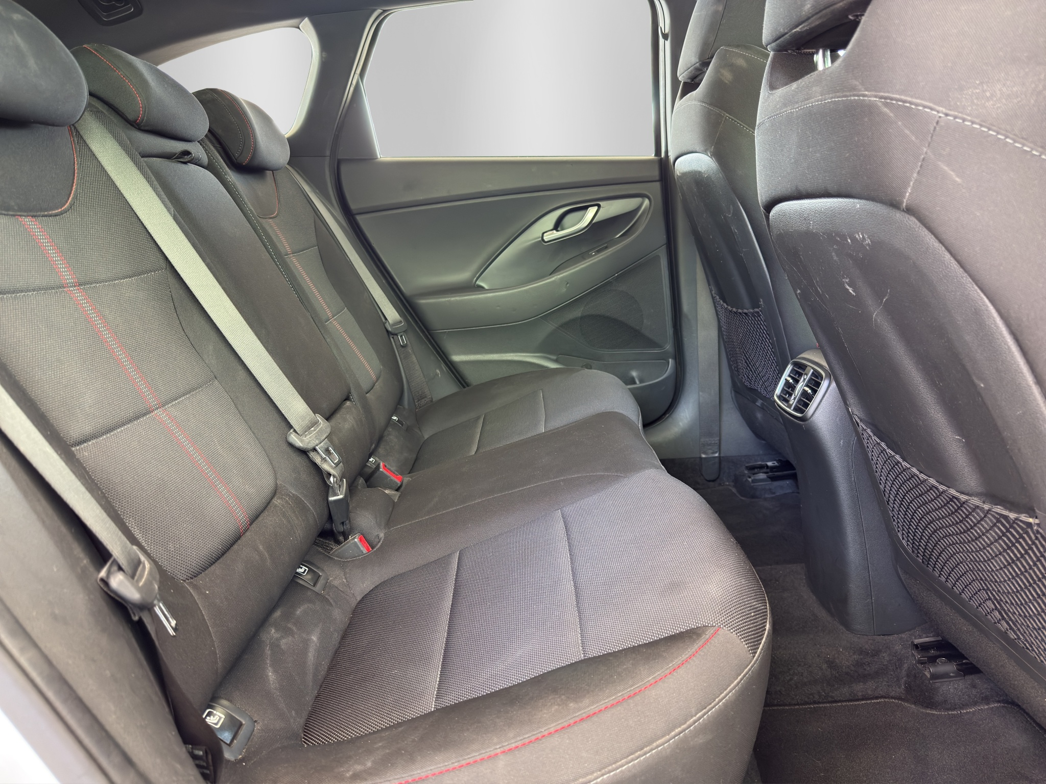 listing desktop thumbnail image 14