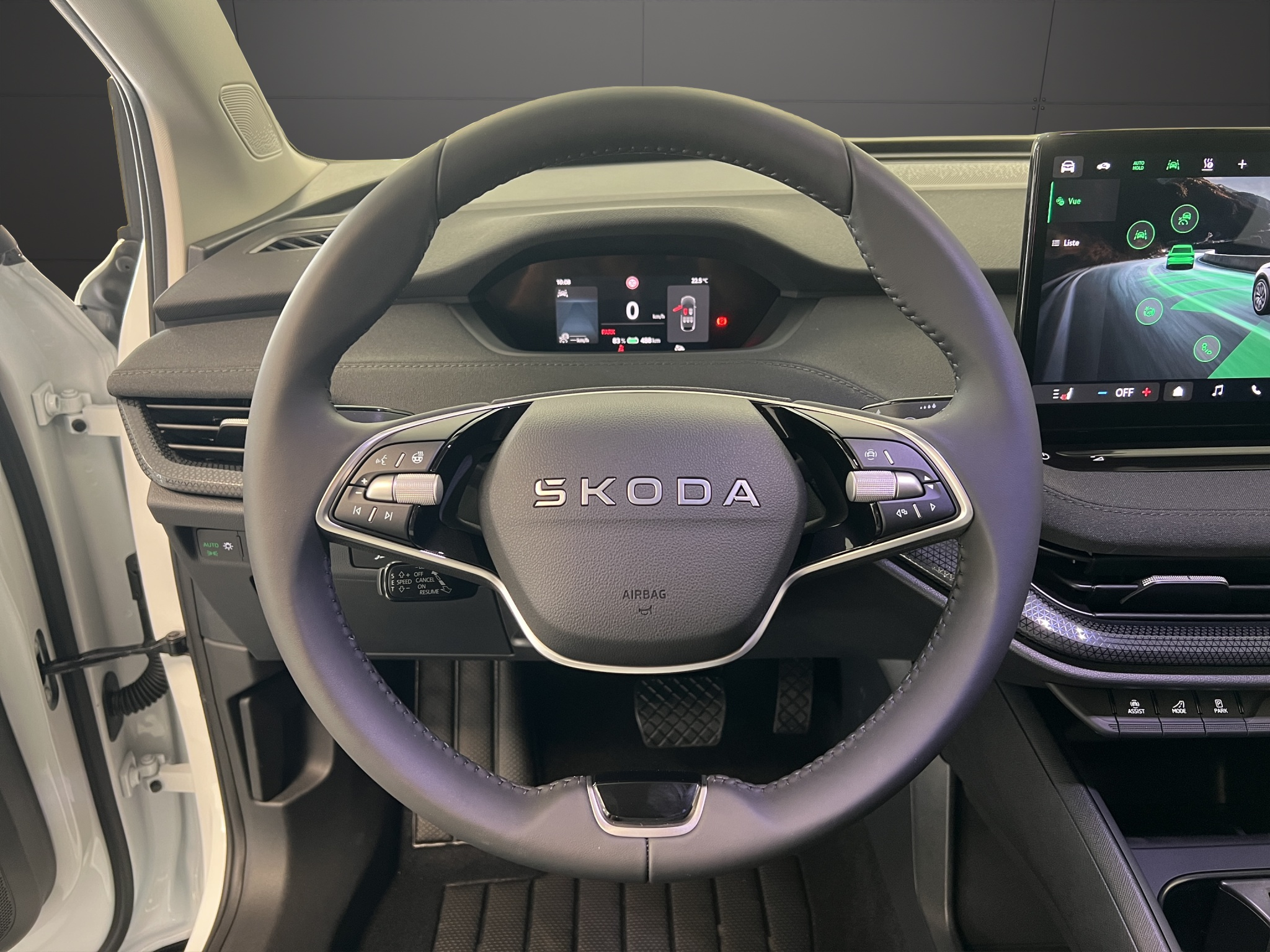 listing desktop thumbnail image 5