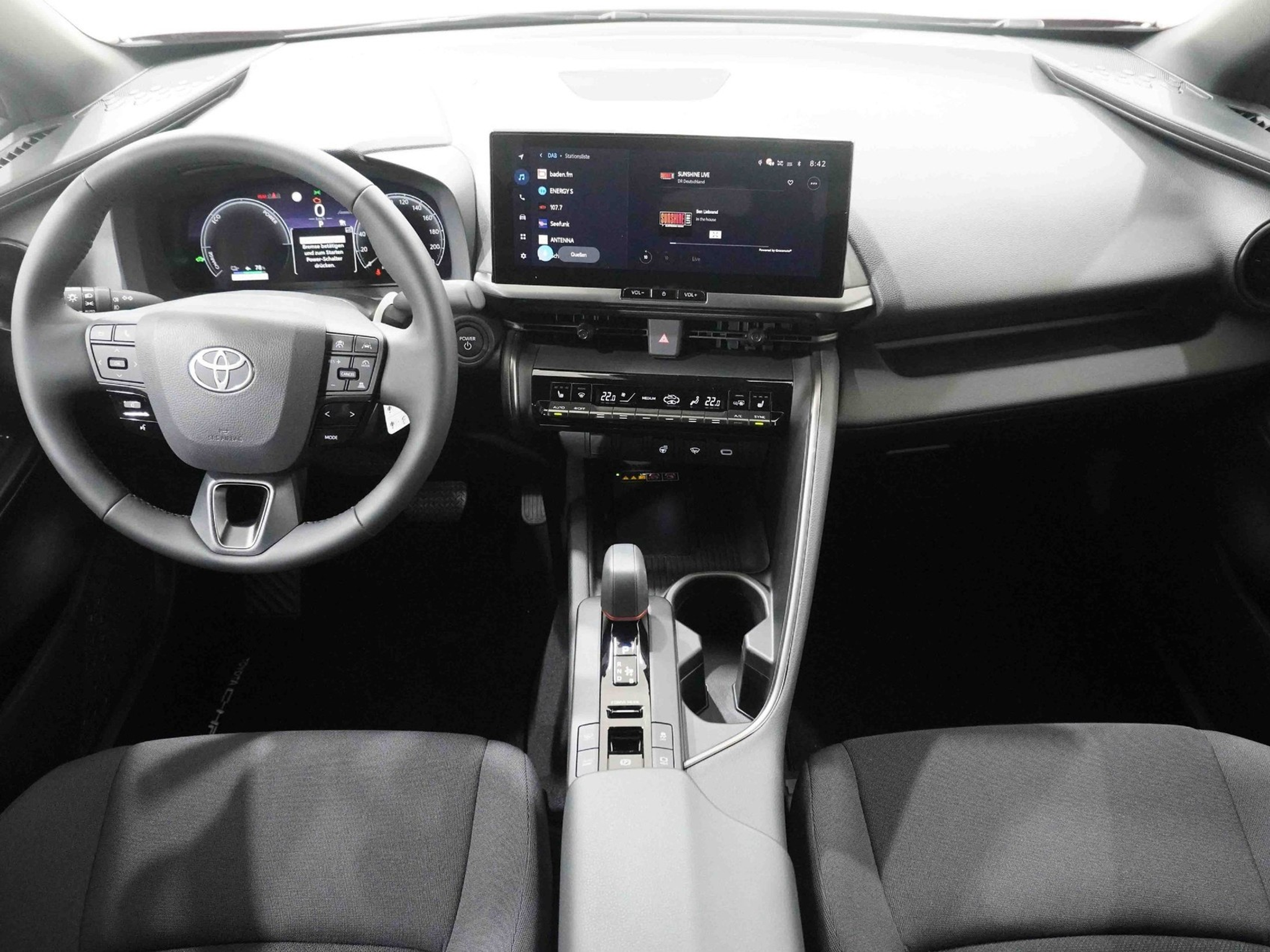 listing desktop thumbnail image 8