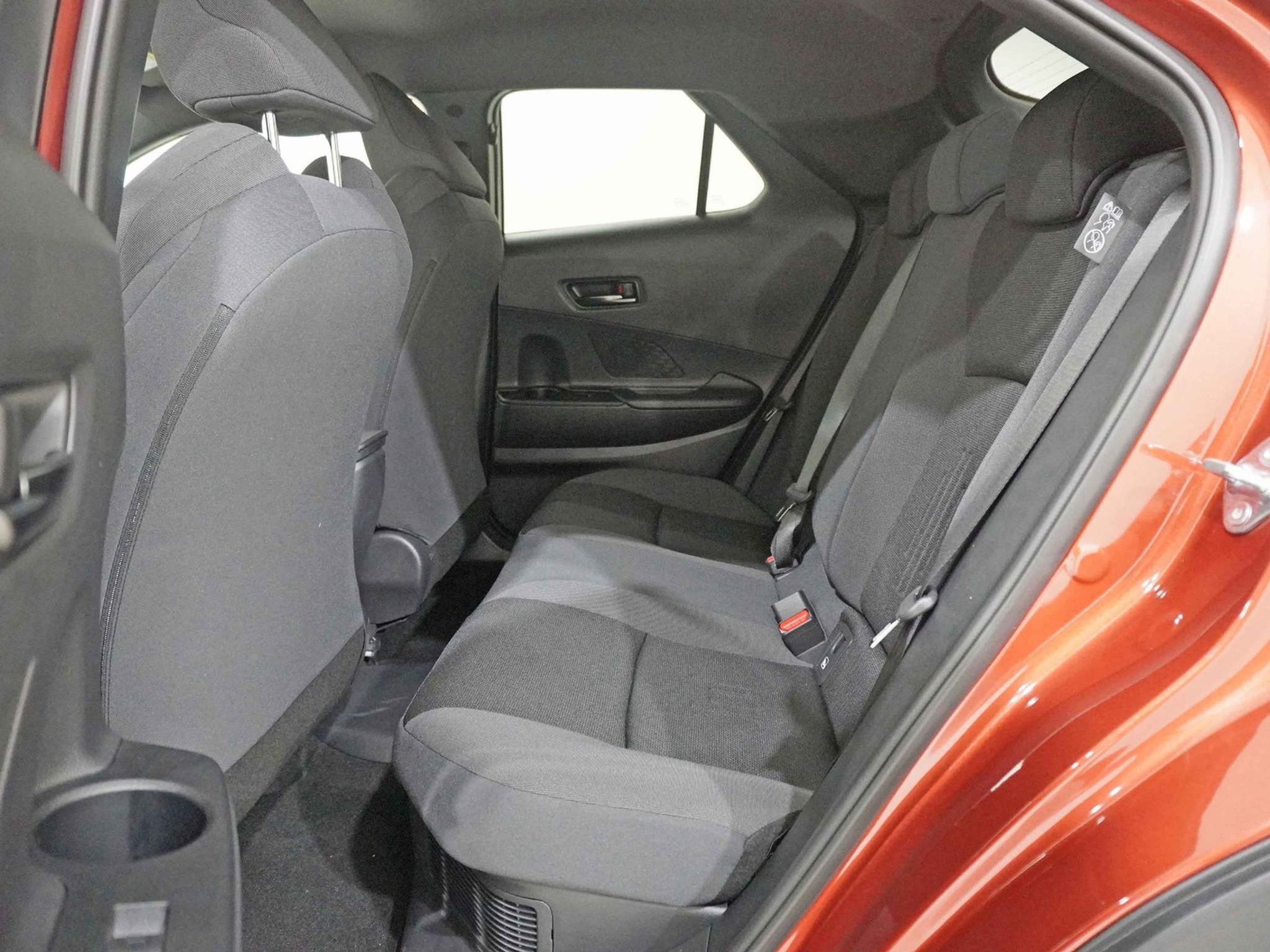 listing desktop thumbnail image 21