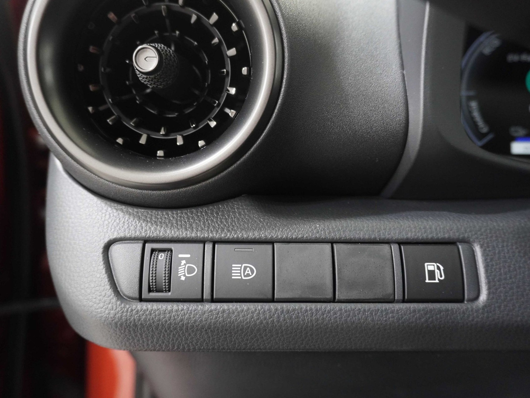 listing desktop thumbnail image 19