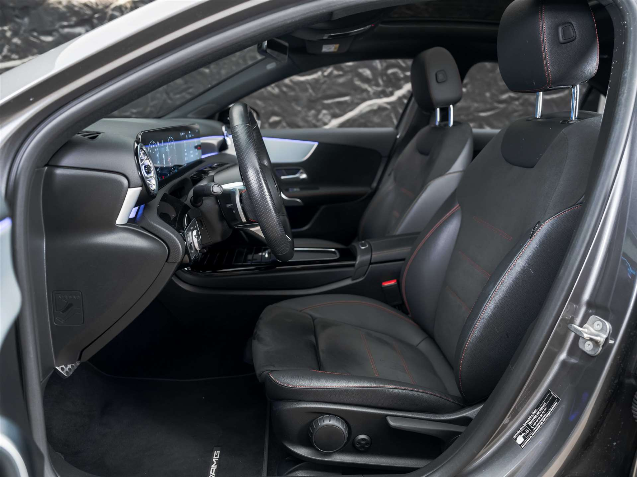 listing desktop thumbnail image 8