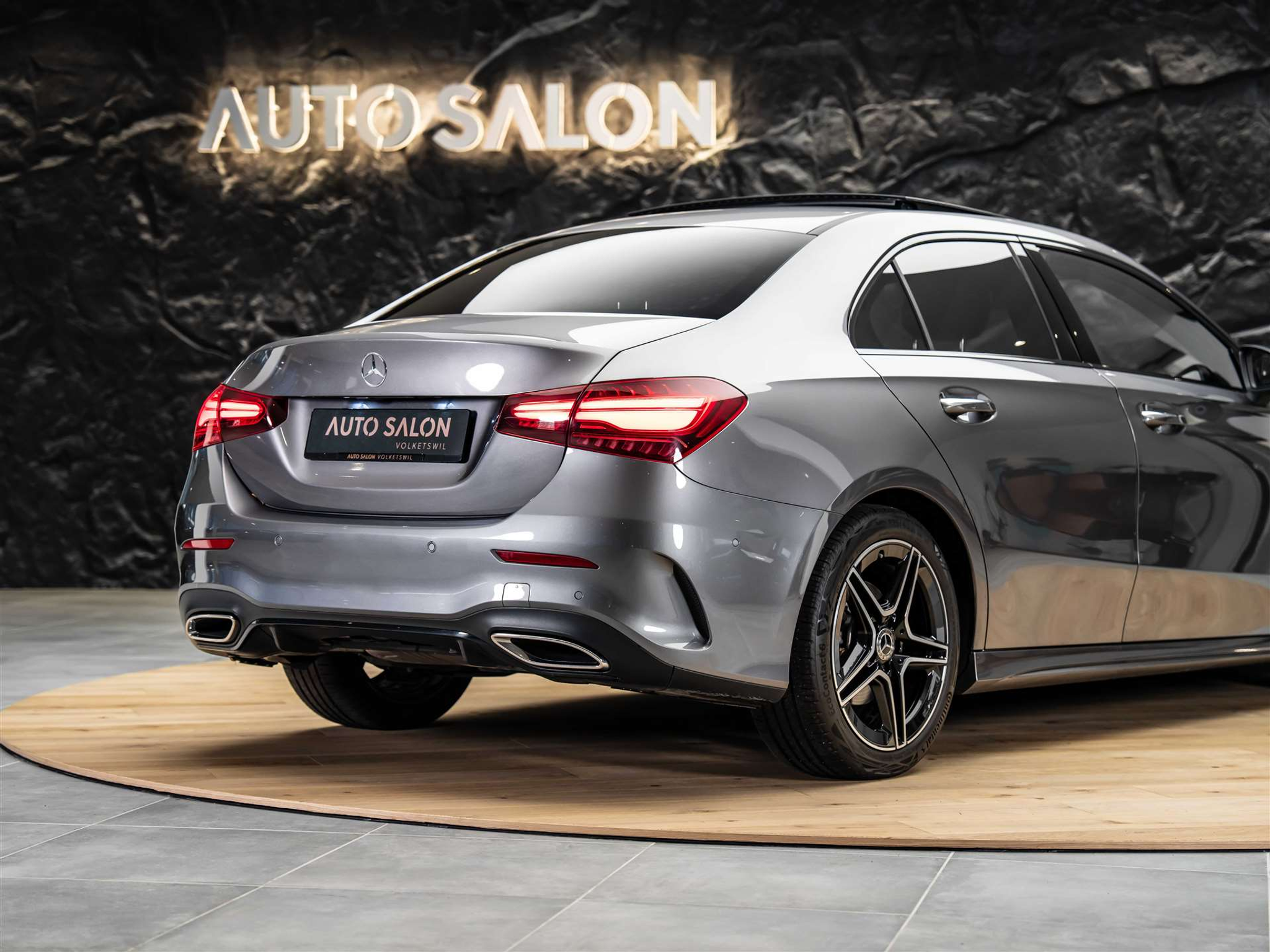 listing desktop thumbnail image 19