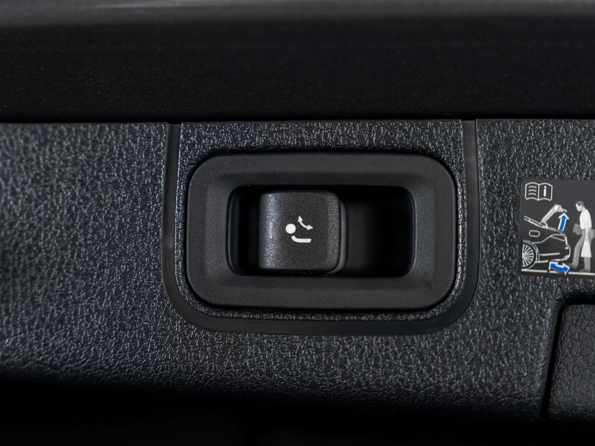 listing desktop thumbnail image 44