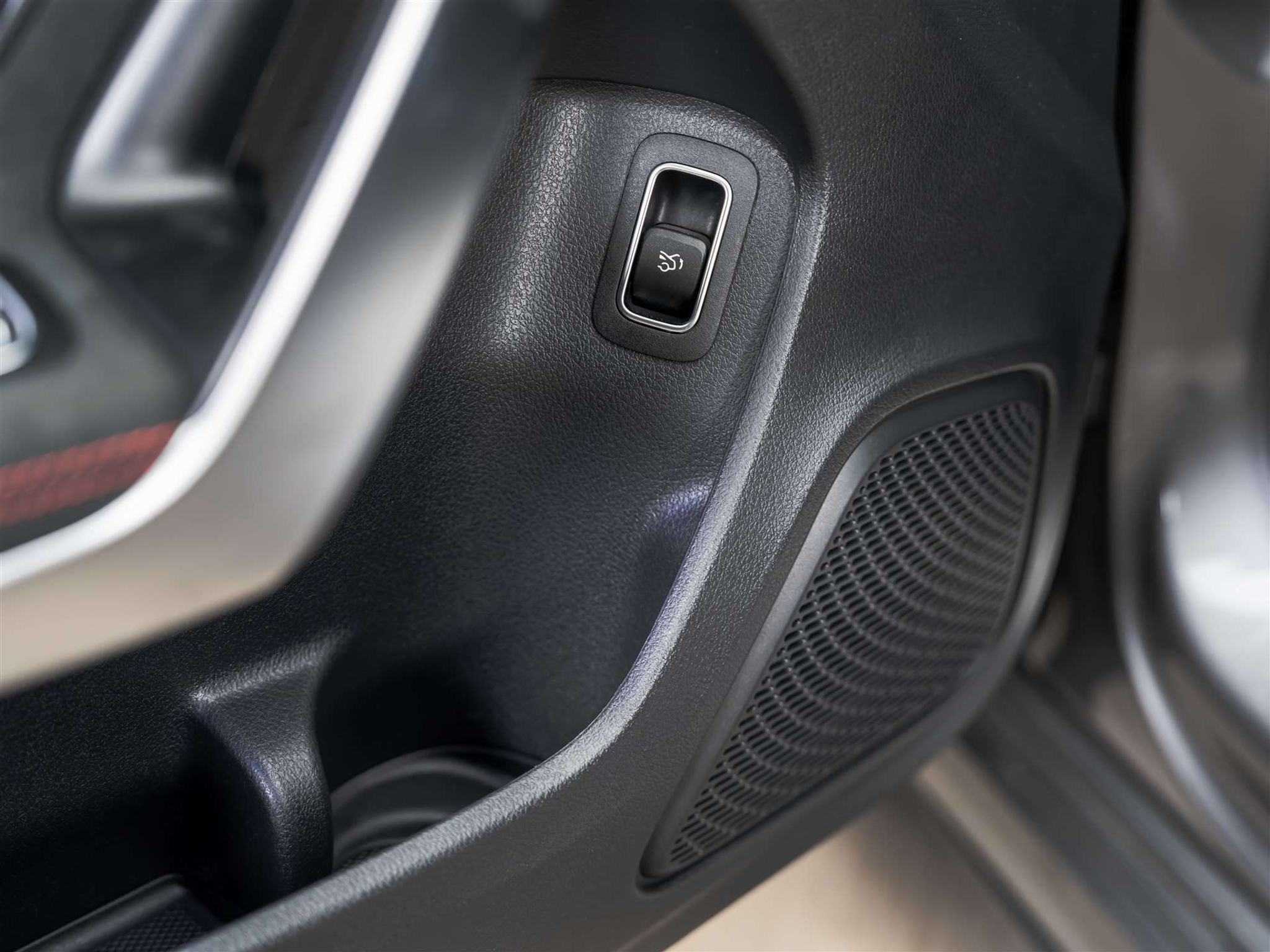 listing desktop thumbnail image 22