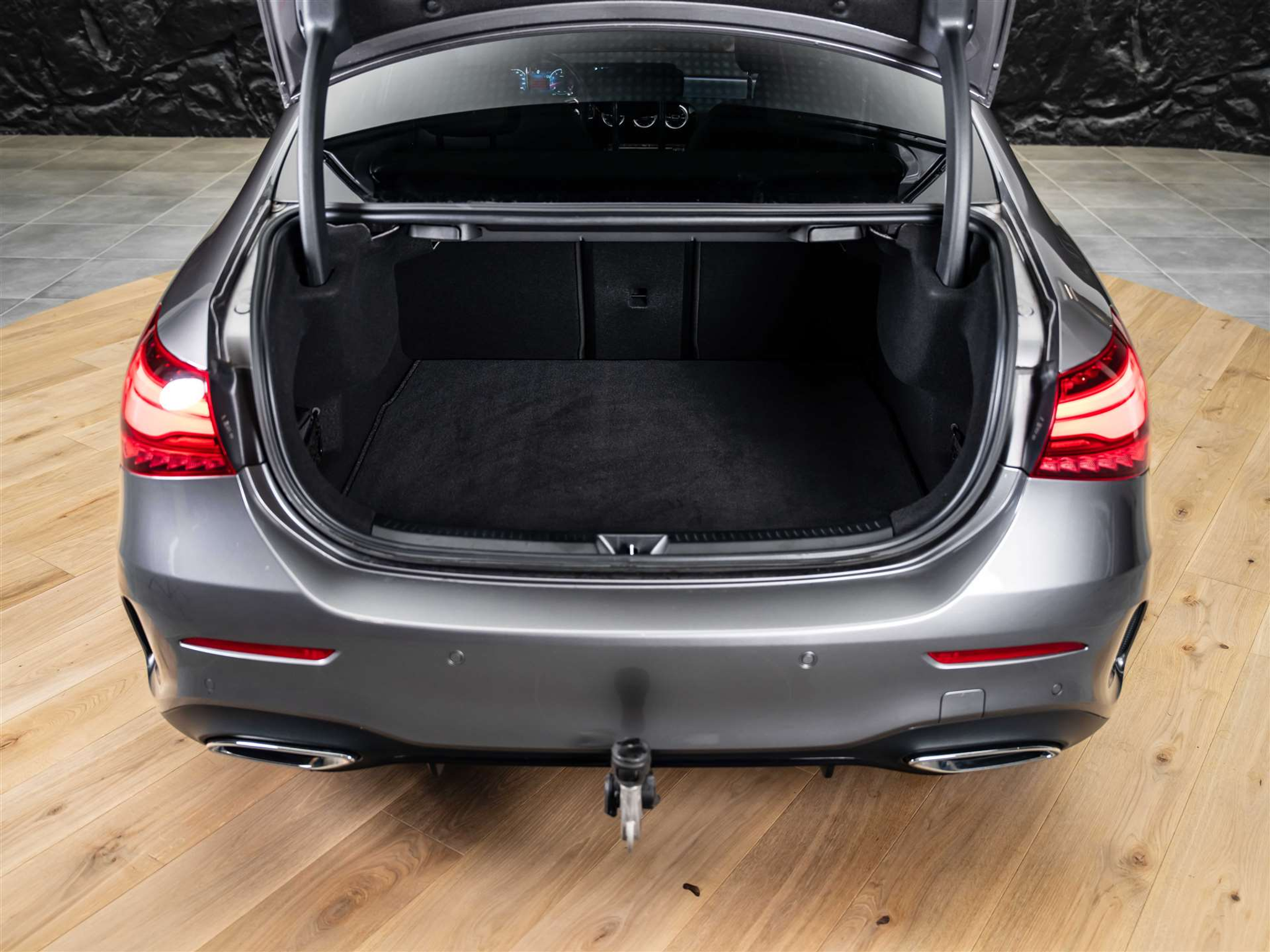 listing desktop thumbnail image 45