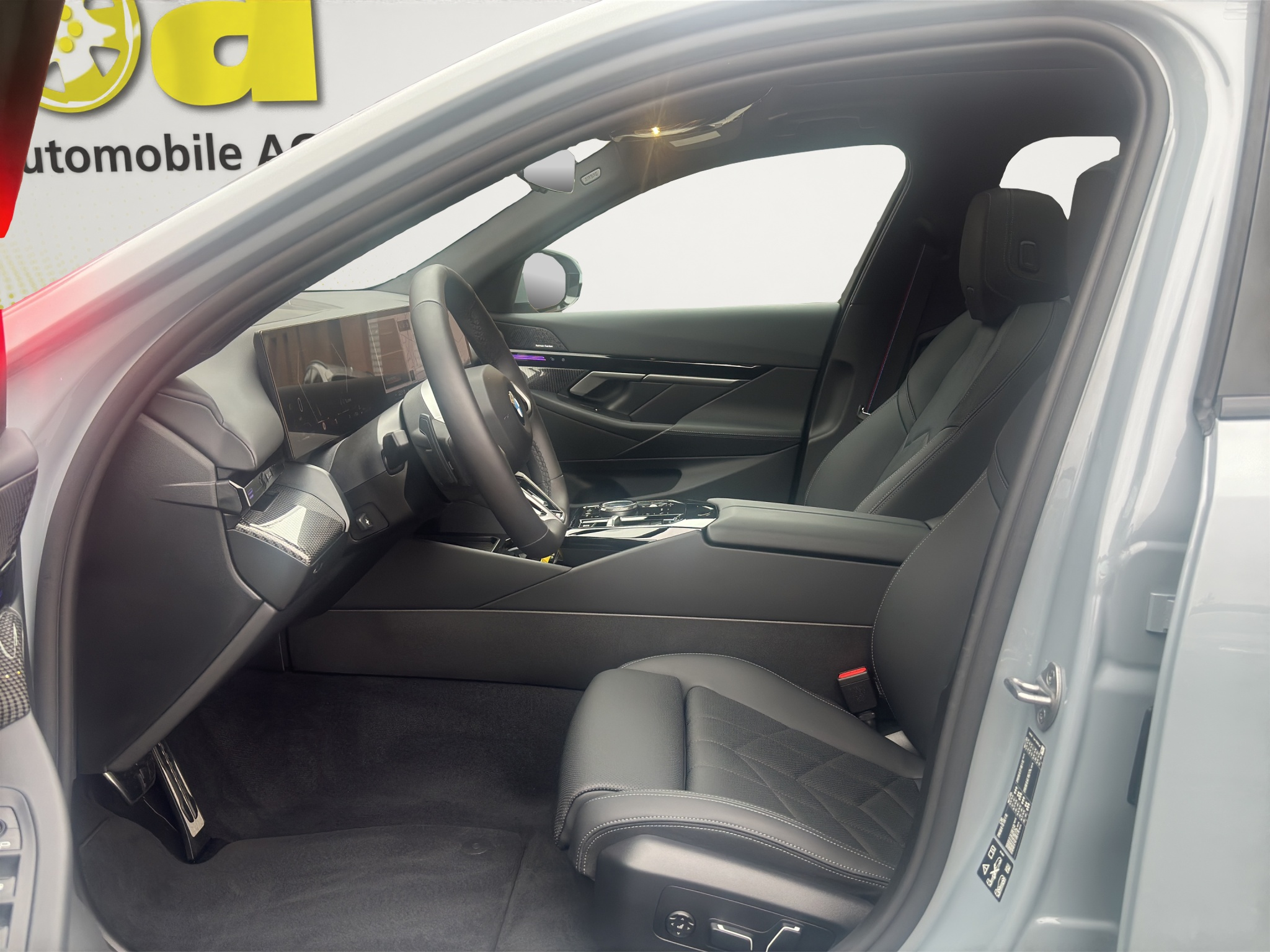 listing desktop thumbnail image 11