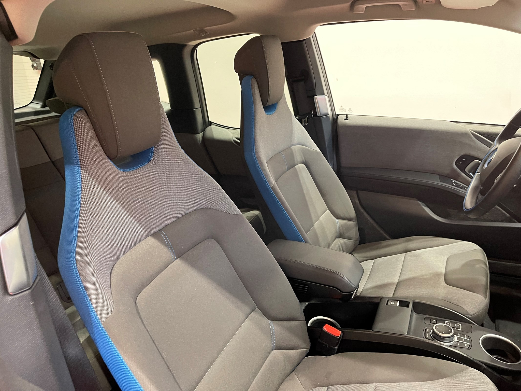 listing desktop thumbnail image 14