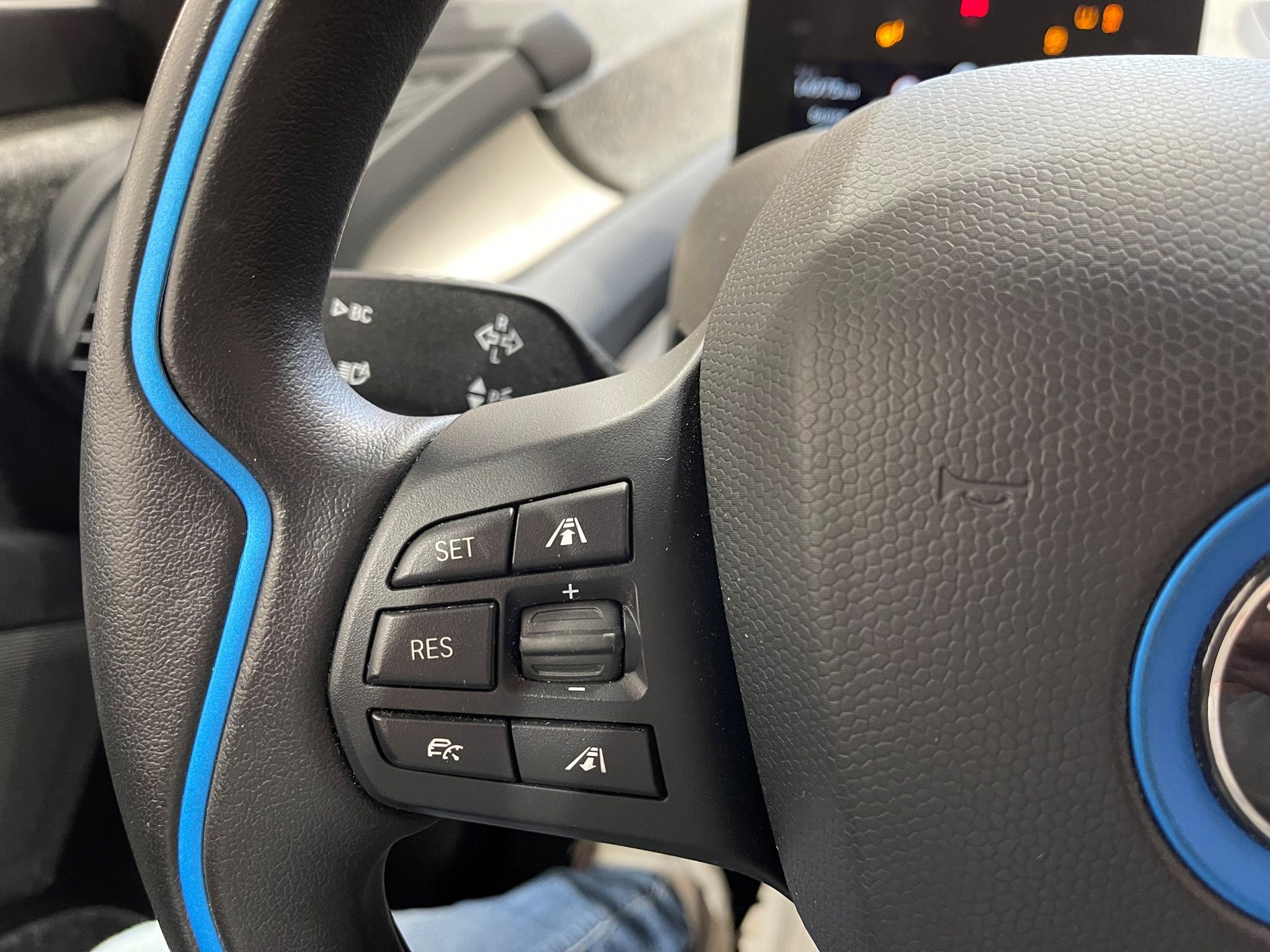 listing desktop thumbnail image 17