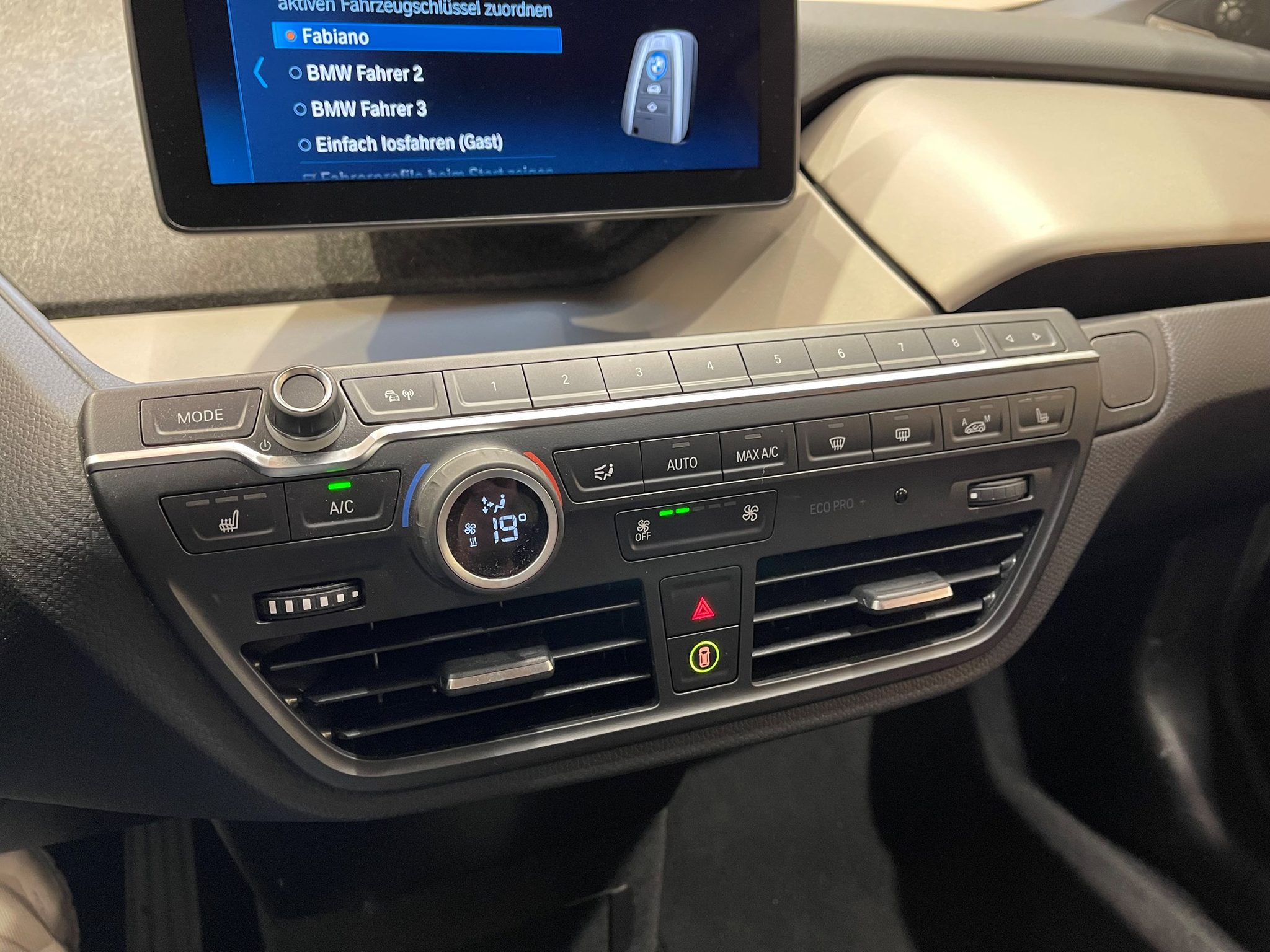 listing desktop thumbnail image 21