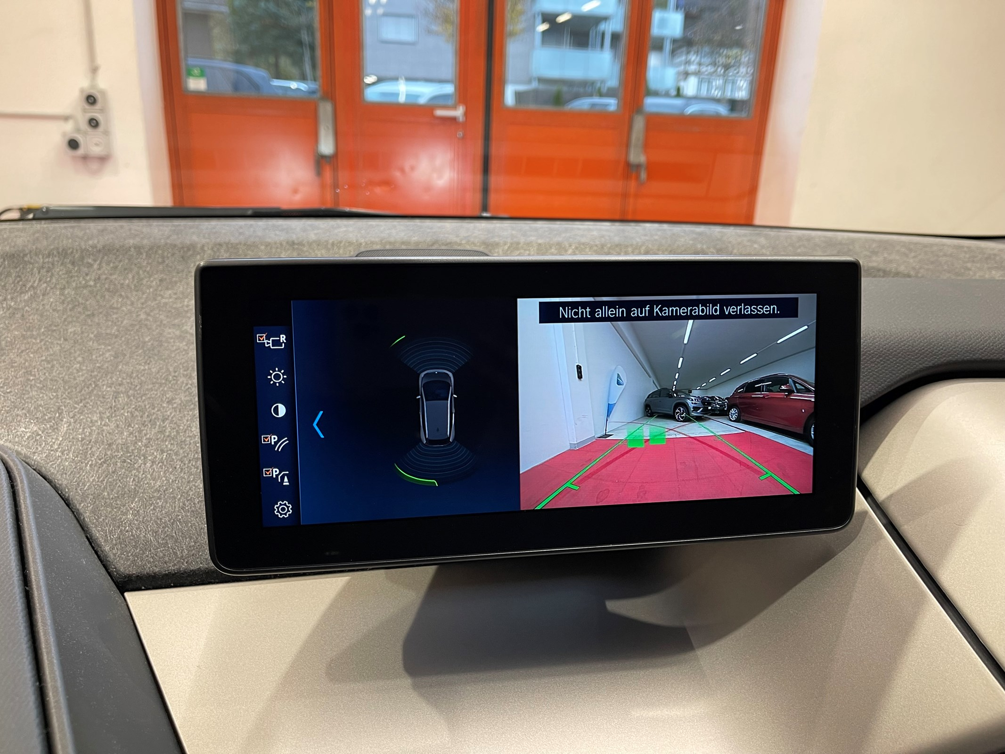 listing desktop thumbnail image 23