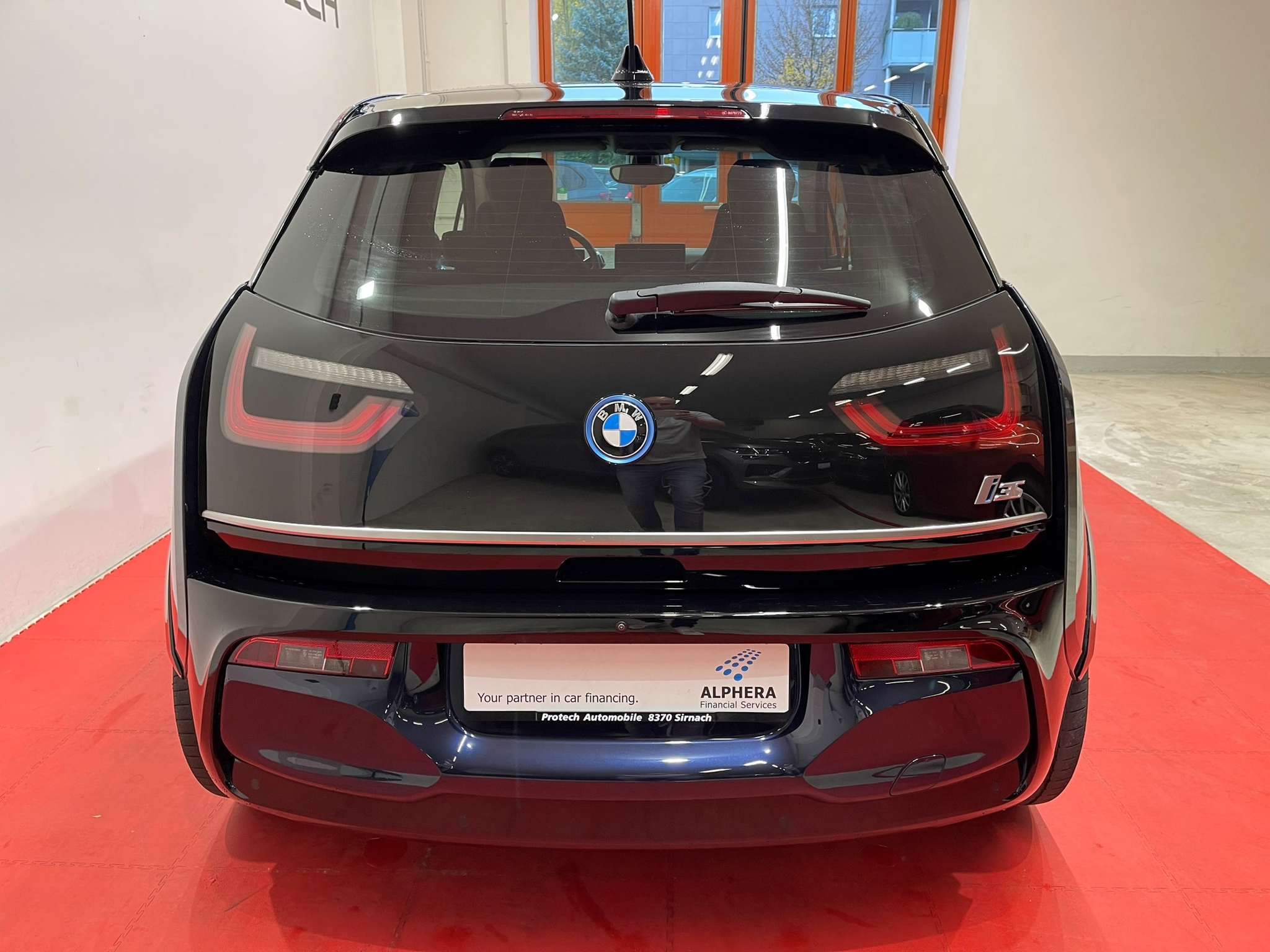 listing desktop thumbnail image 7