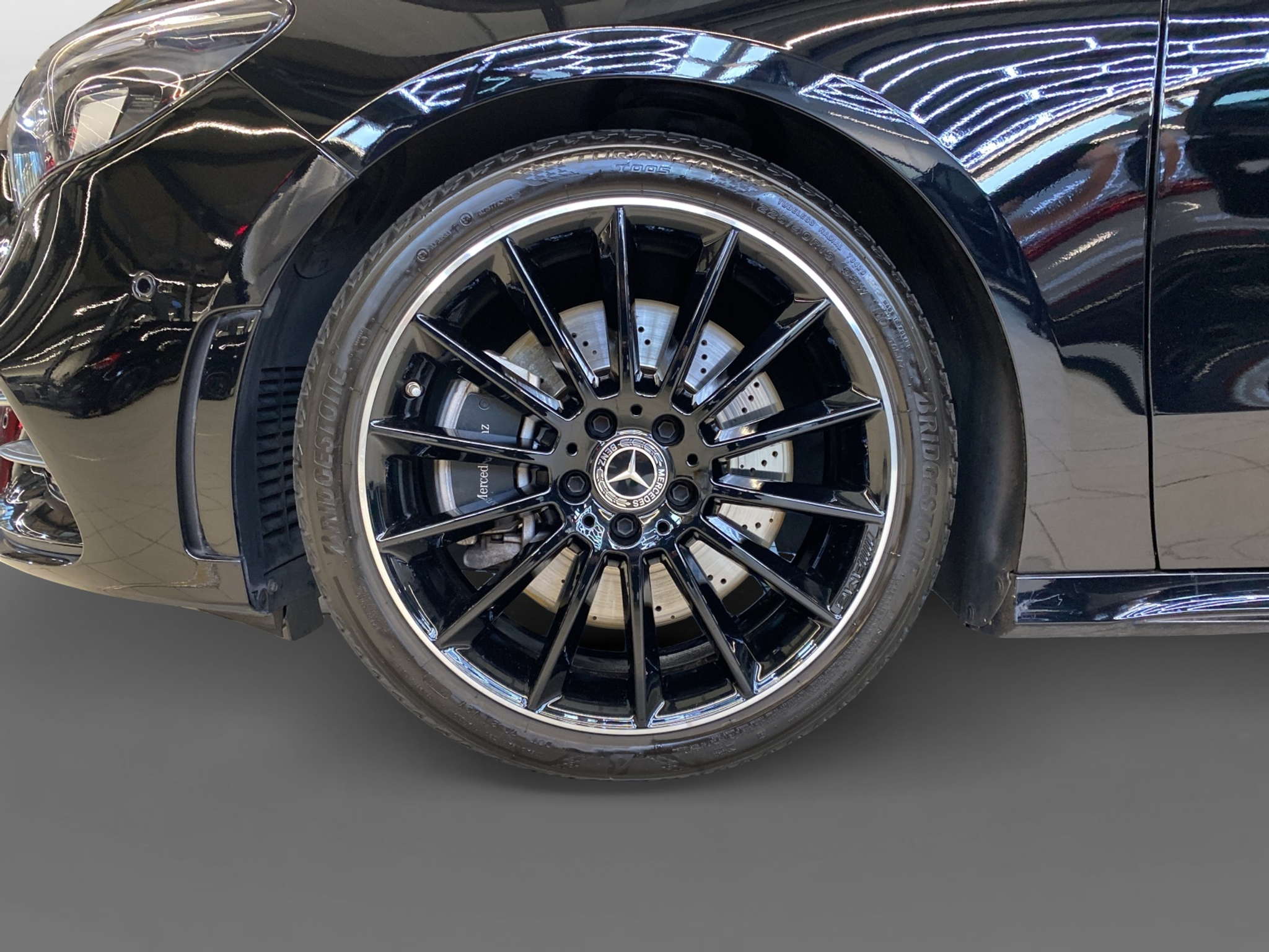 listing desktop thumbnail image 5