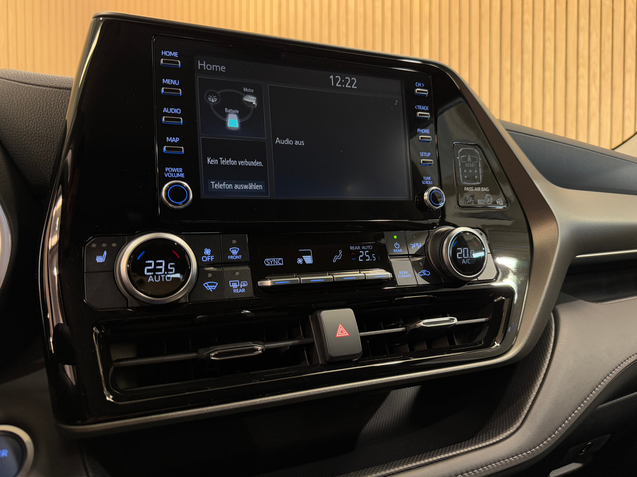 listing desktop thumbnail image 13