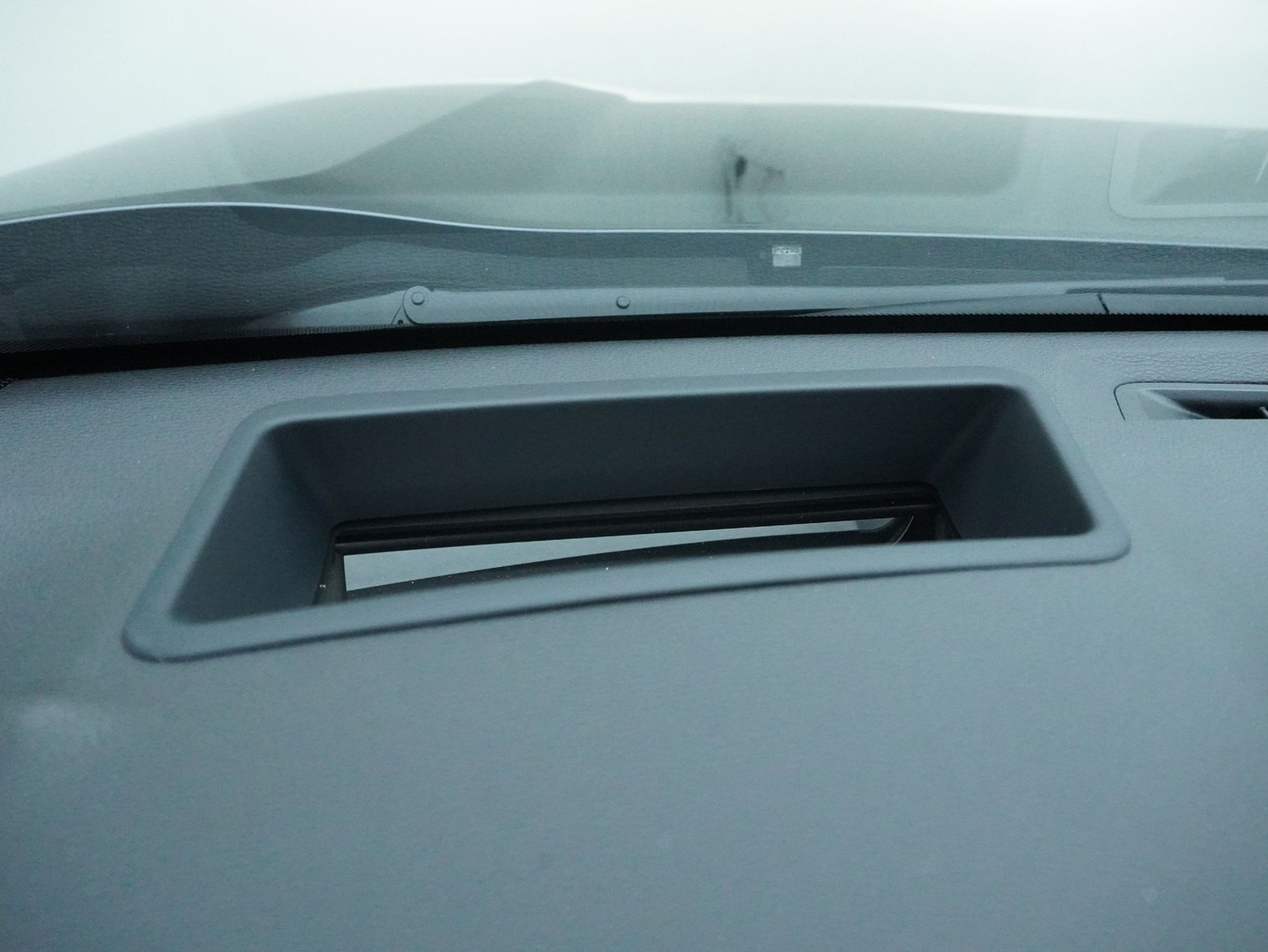 listing desktop thumbnail image 17