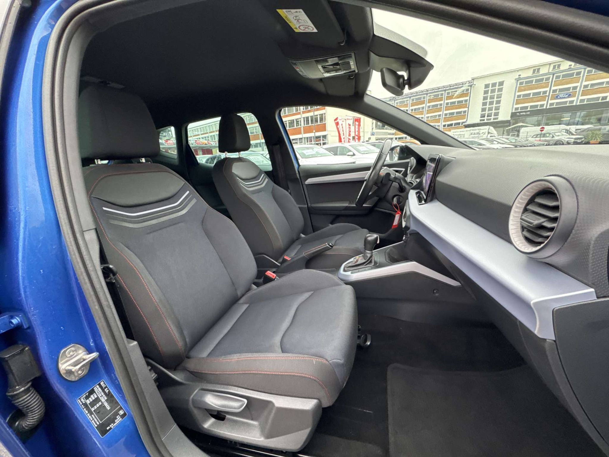 listing desktop thumbnail image 12