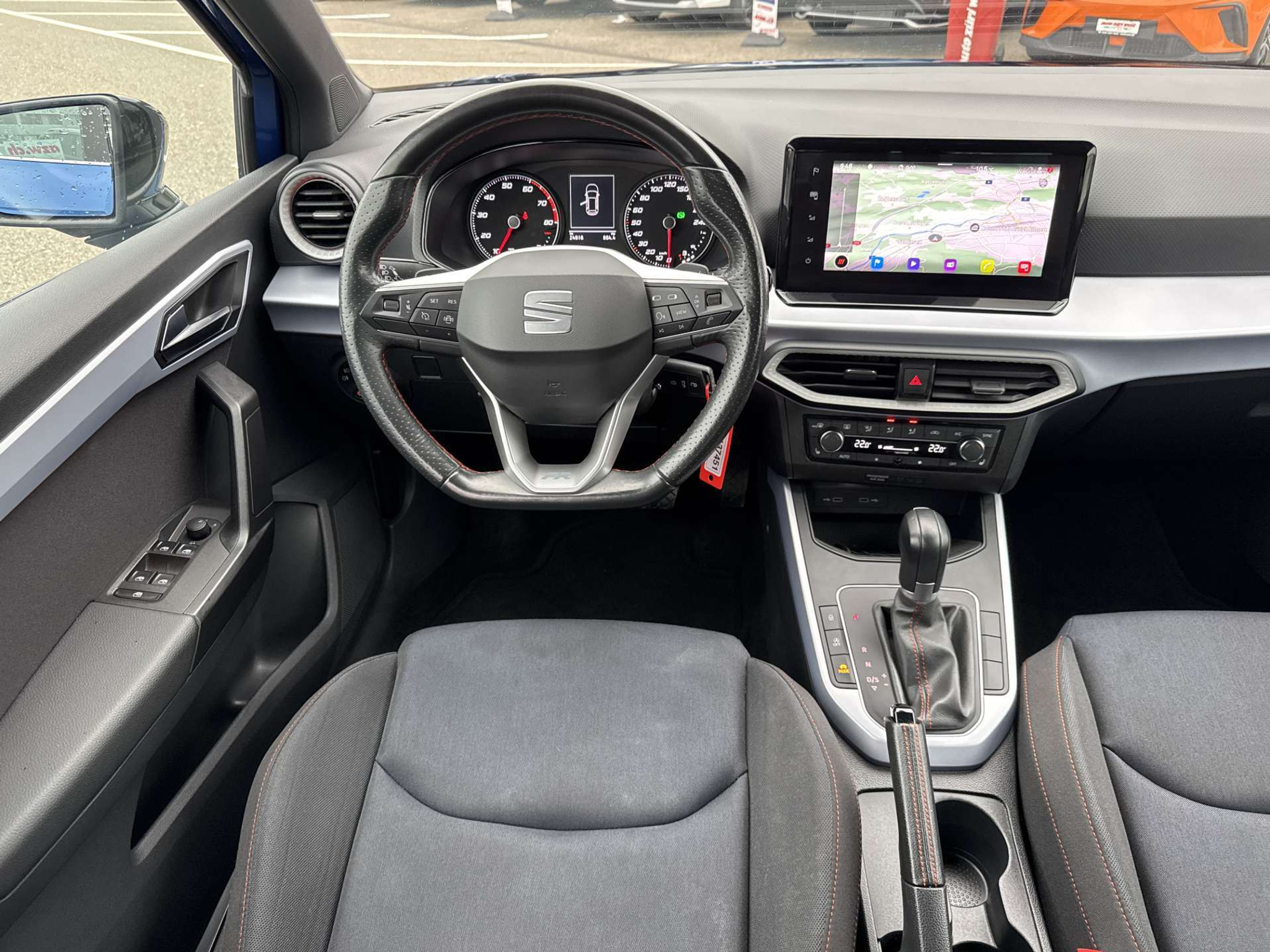 listing desktop thumbnail image 4