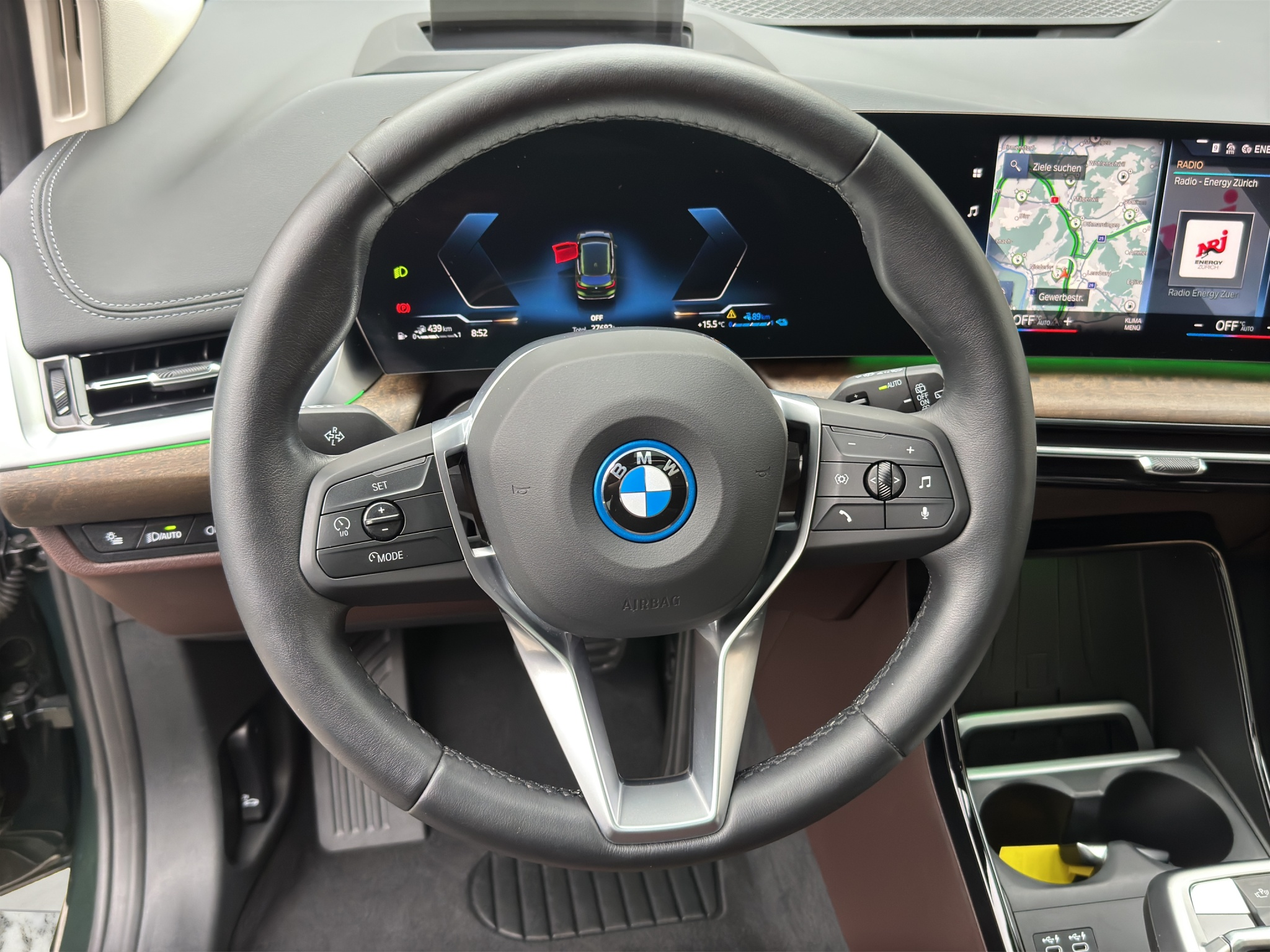 listing desktop thumbnail image 18