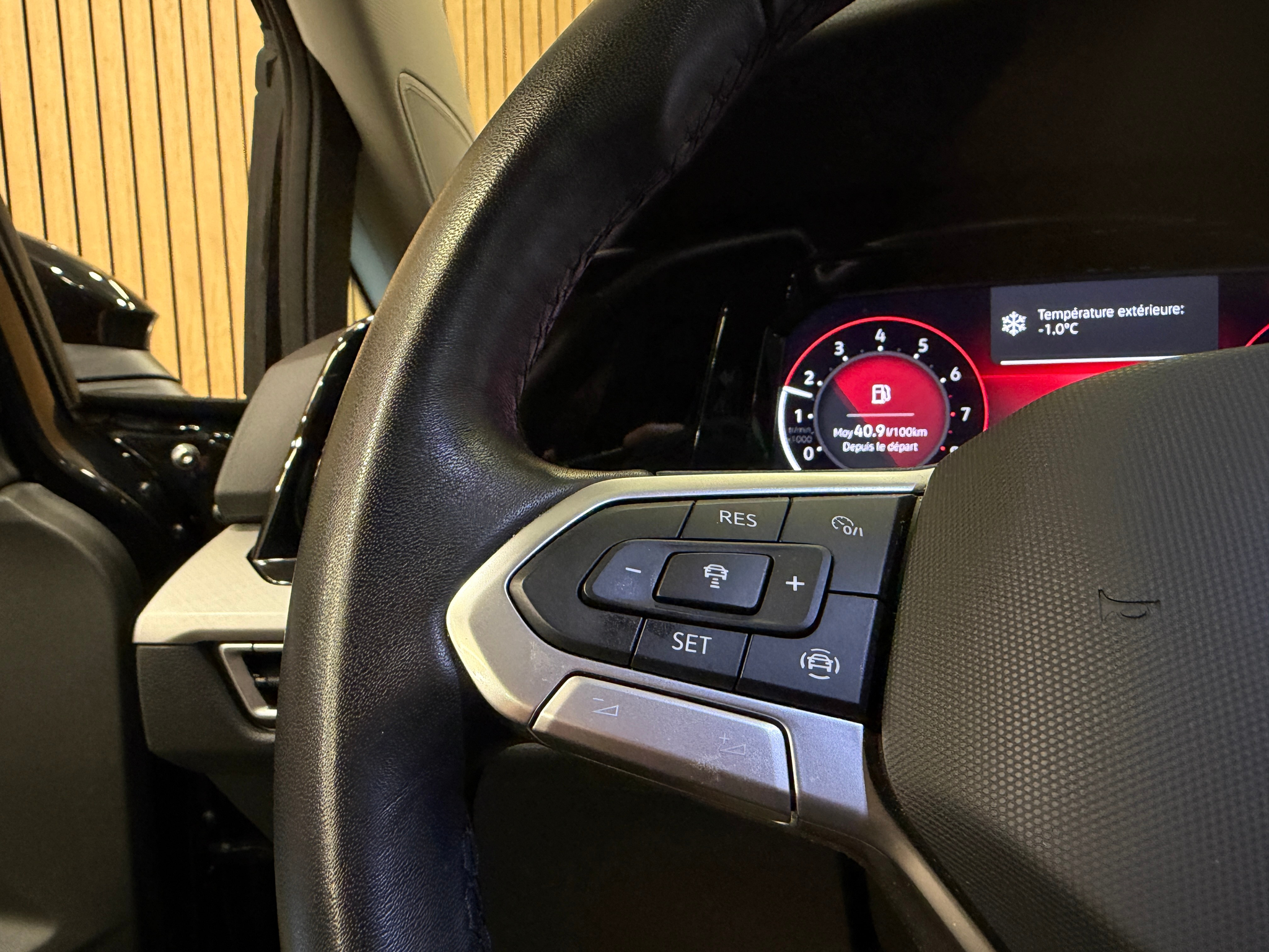 listing desktop thumbnail image 7